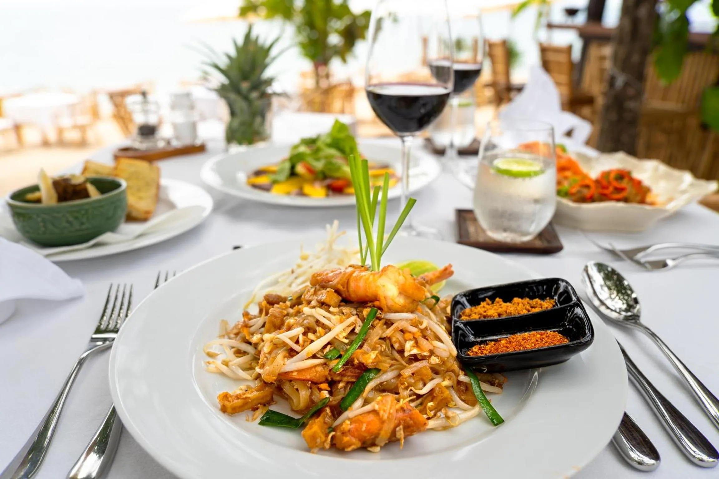Food and drinks in Lanta Palace Beach Resort & Spa - Adult Only
