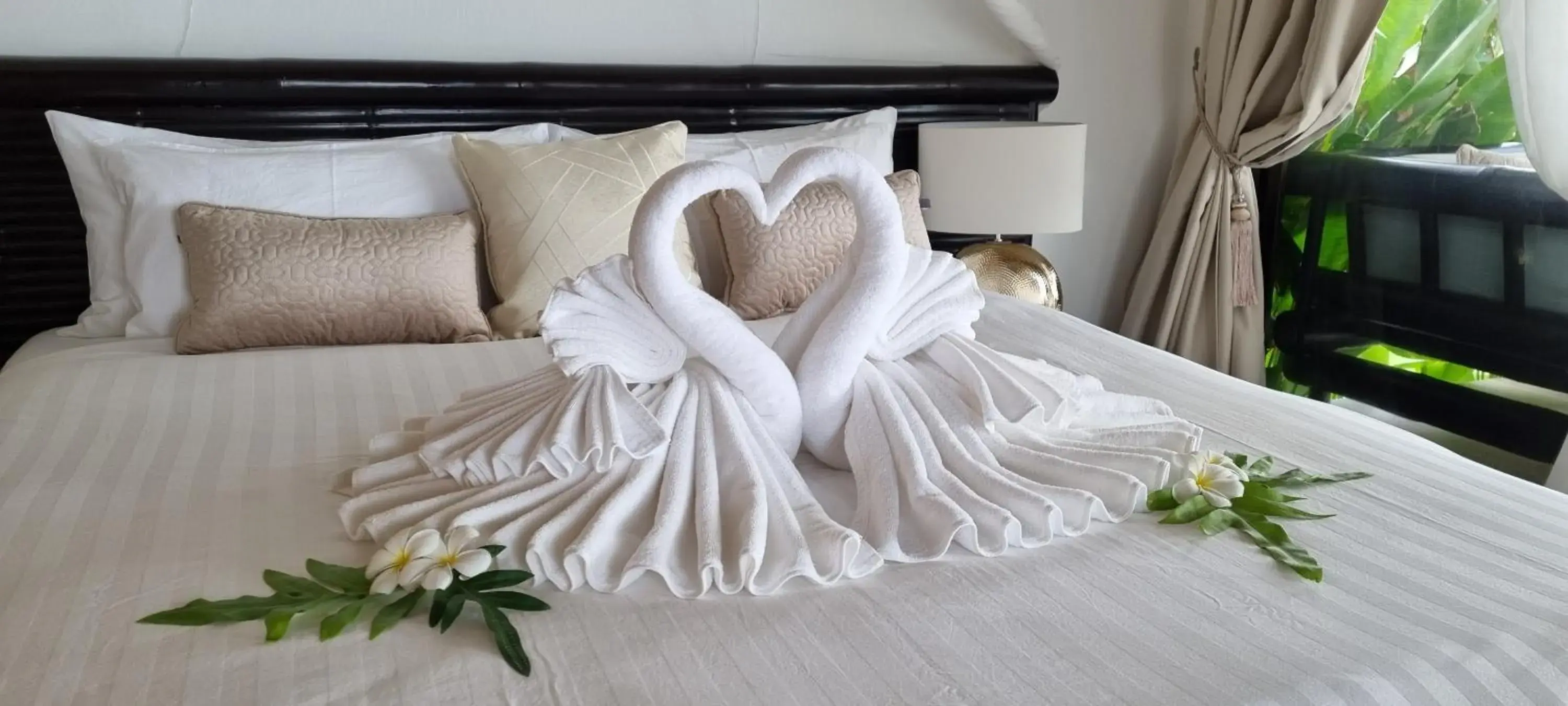 Bed in Lanta Palace Beach Resort & Spa - Adult Only Bed in Lanta Palace Beach Resort & Spa - Adult Only