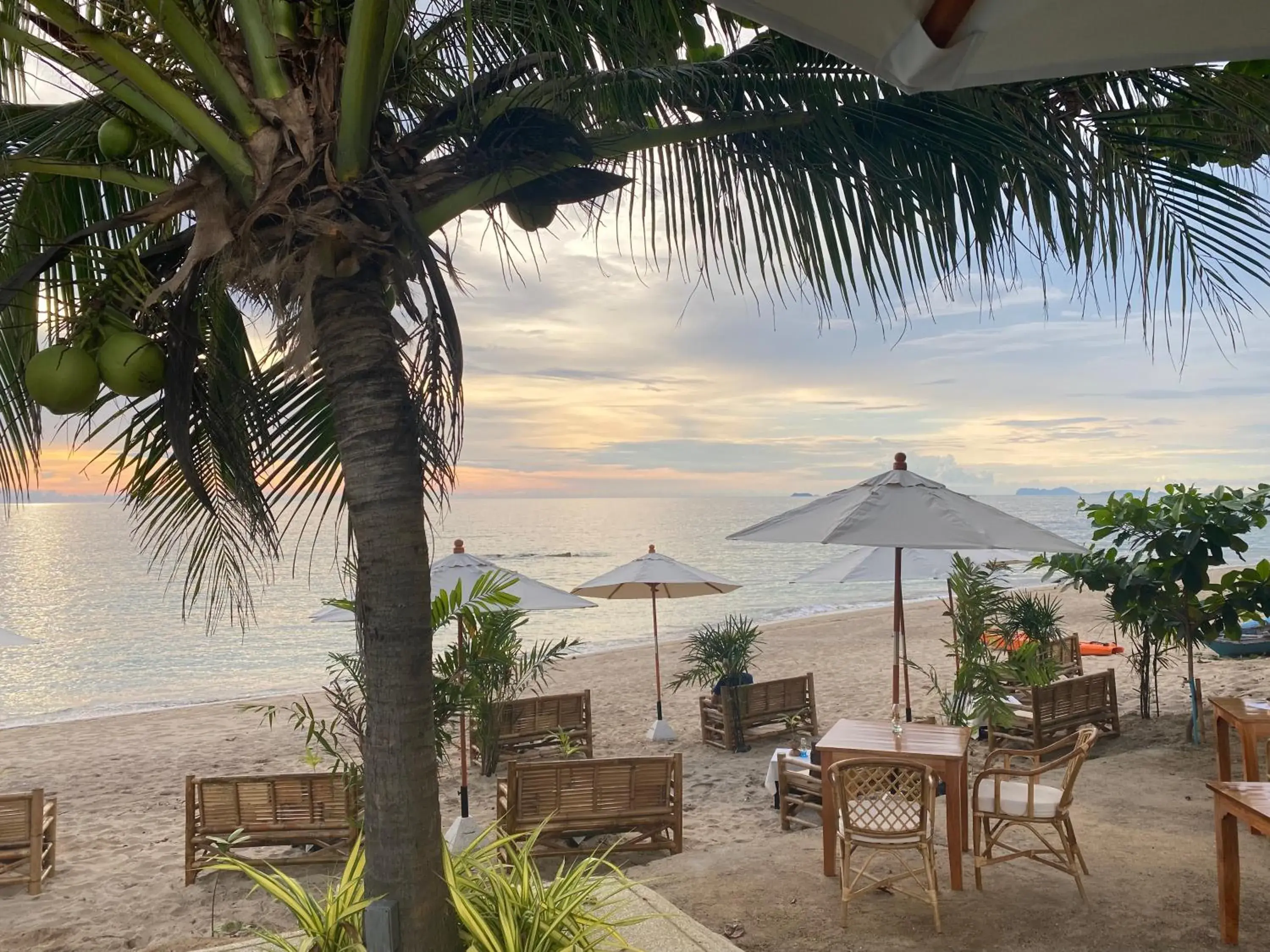 Lounge or bar in Lanta Palace Beach Resort & Spa - Adult Only Lounge or bar in Lanta Palace Beach Resort & Spa - Adult Only