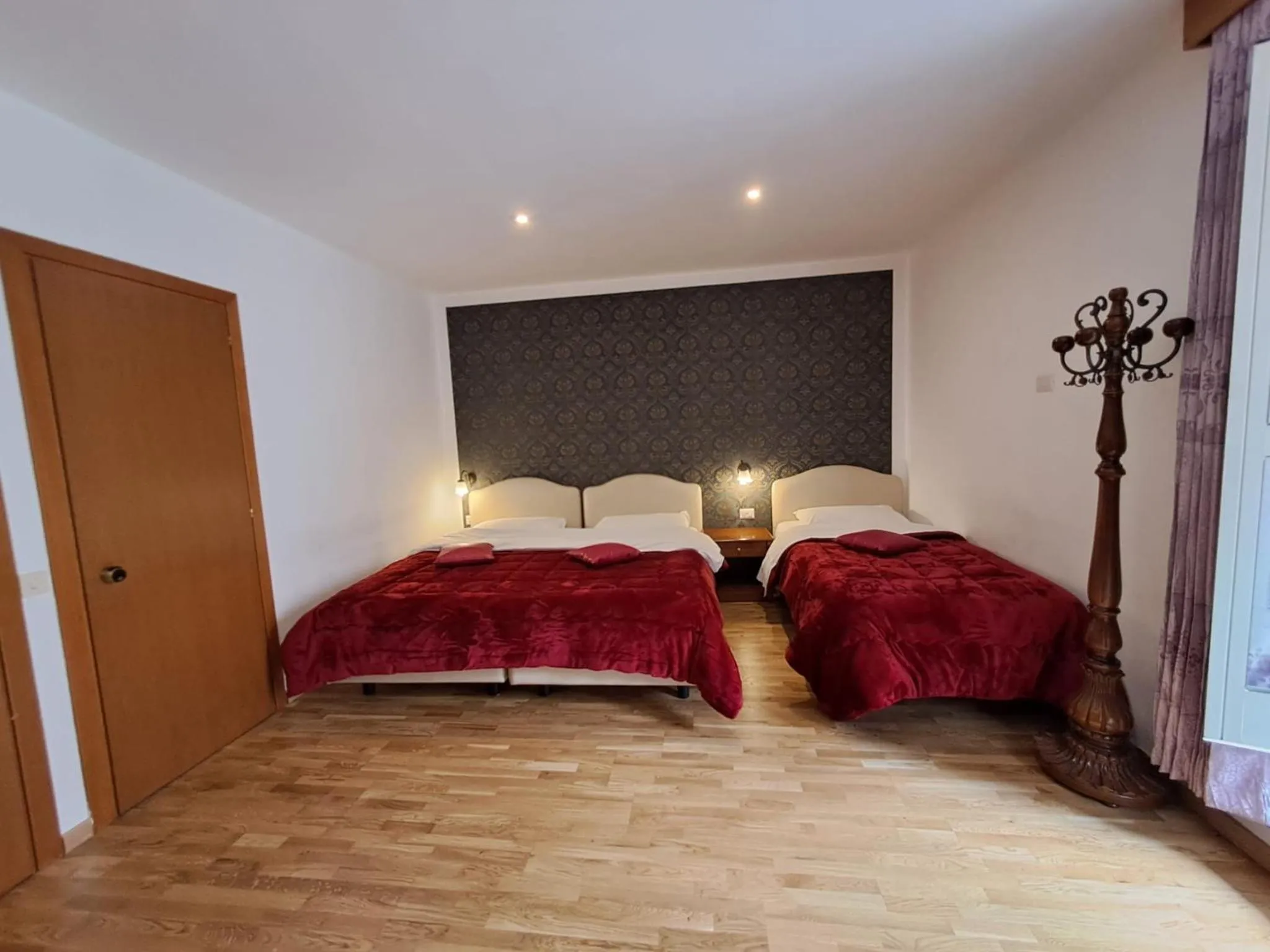 Bed in Hotel Fenicia