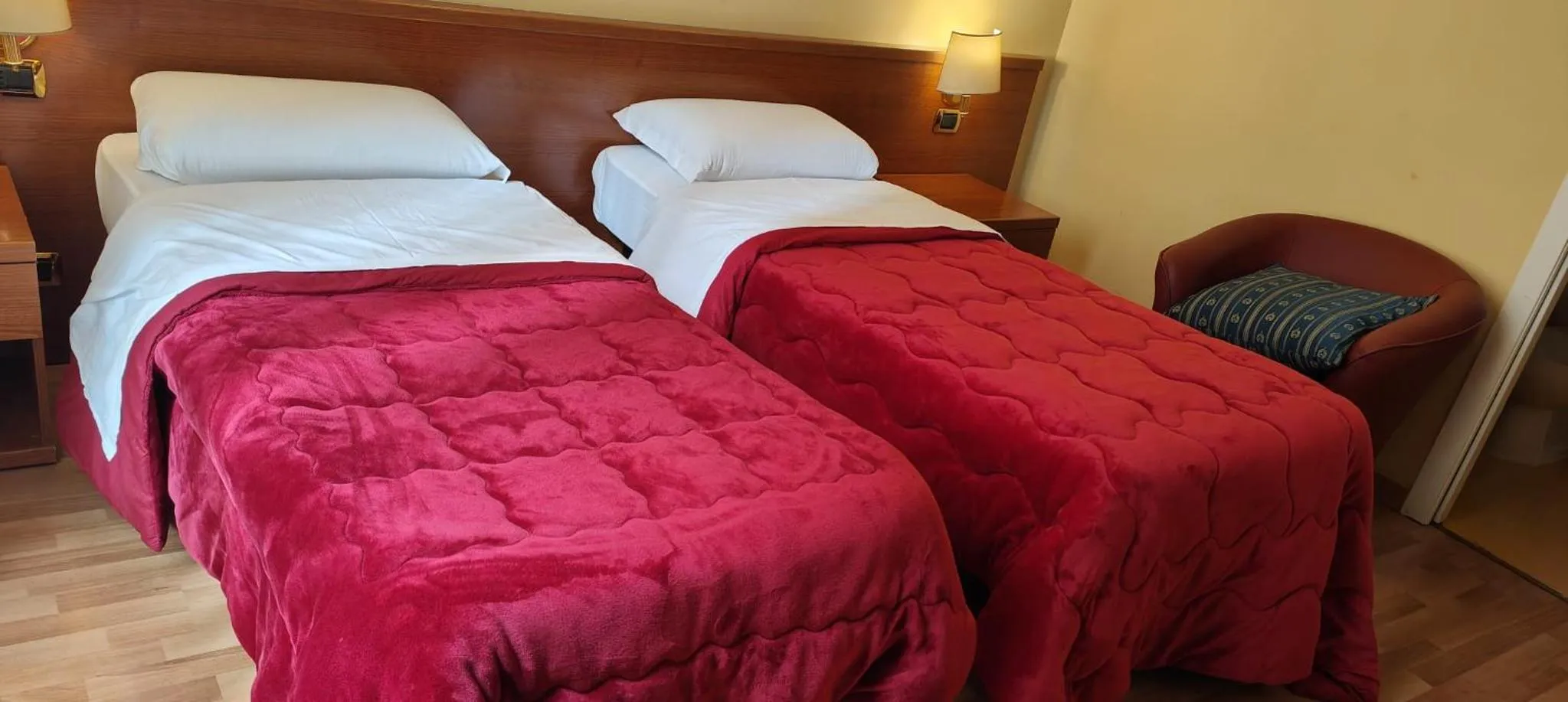 Bed in Hotel Fenicia