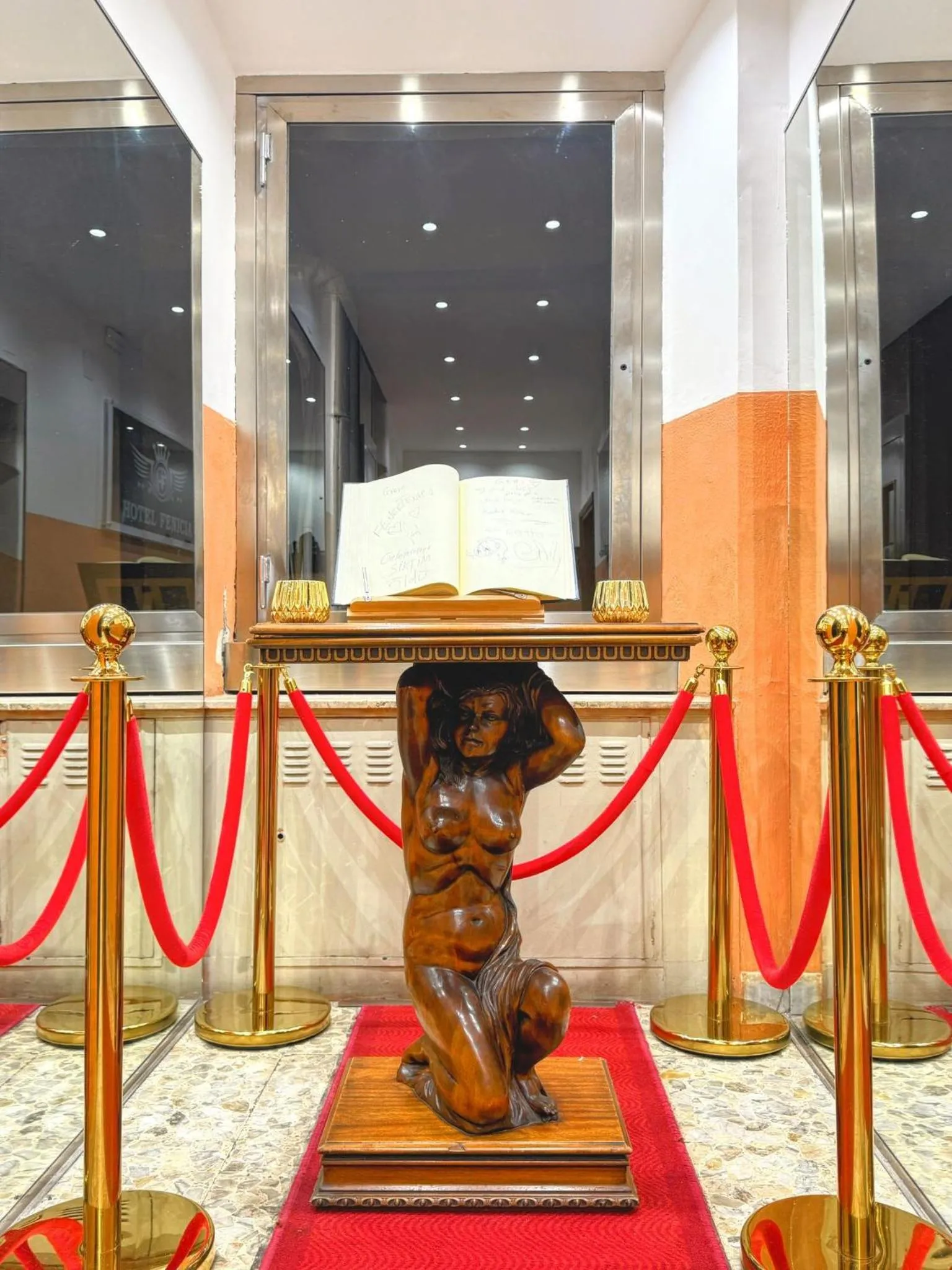 Property building in Hotel Fenicia