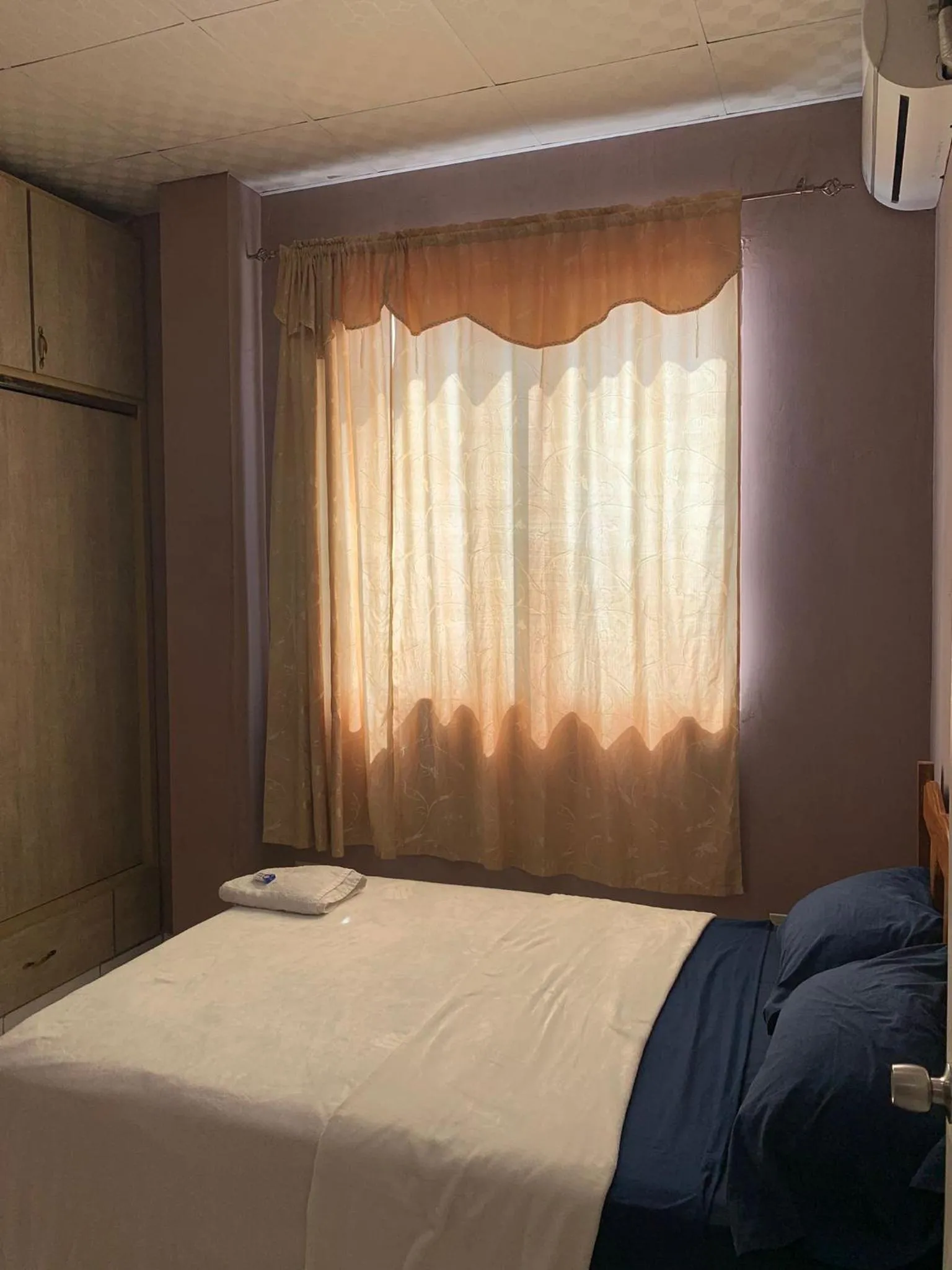 Bed in DIMASHQ