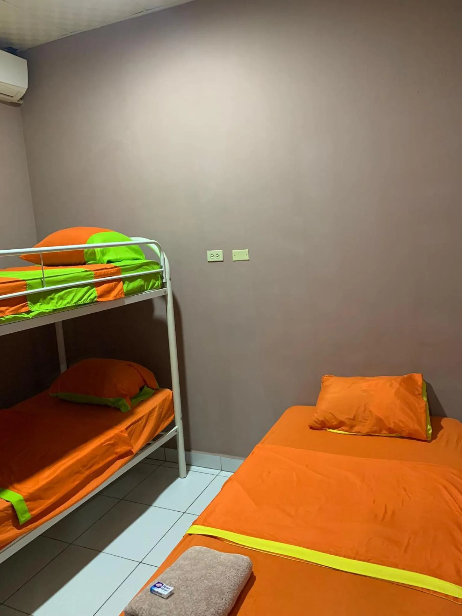 Bed in DIMASHQ