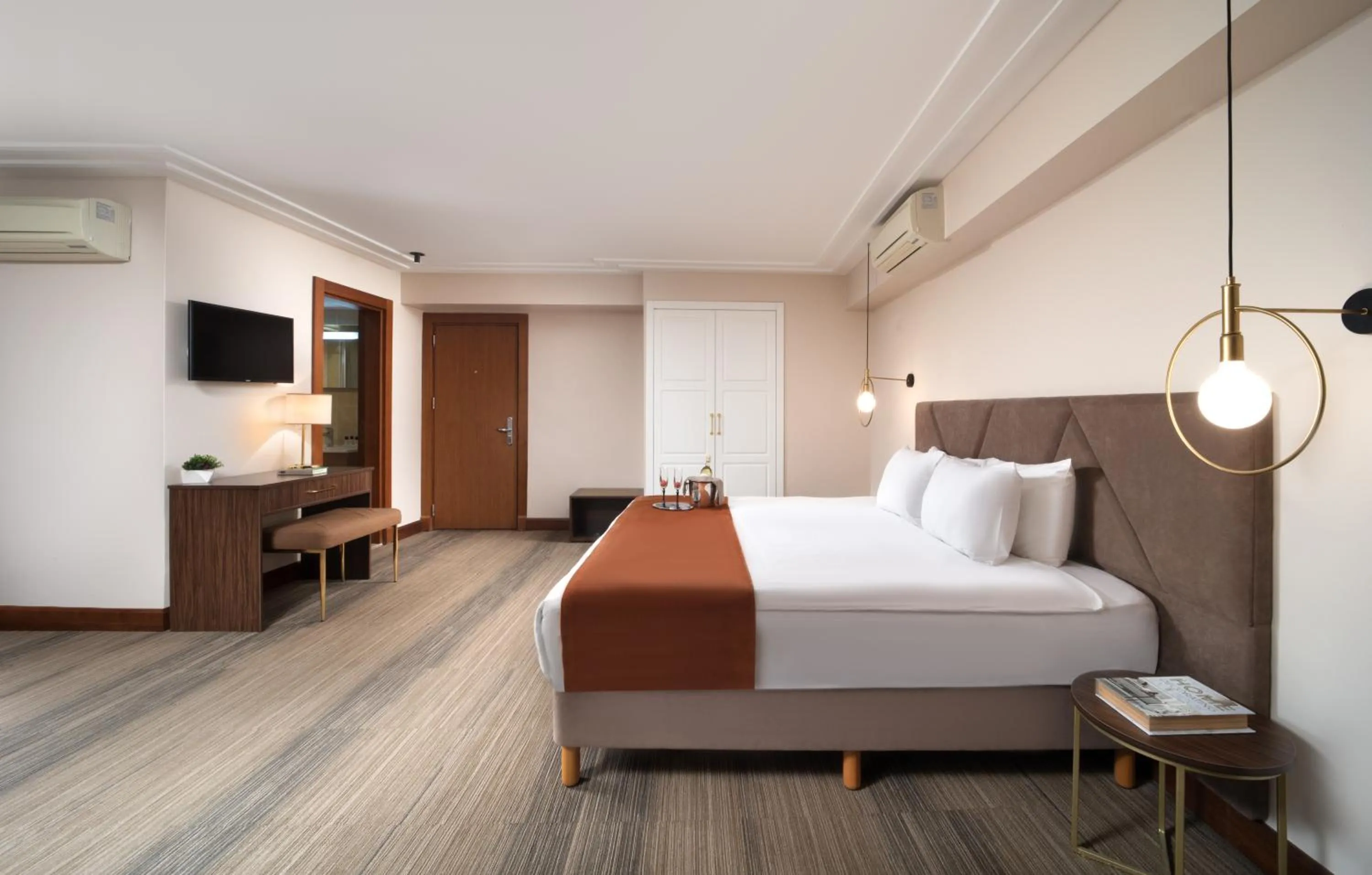 Bed in Recital Park Hotel