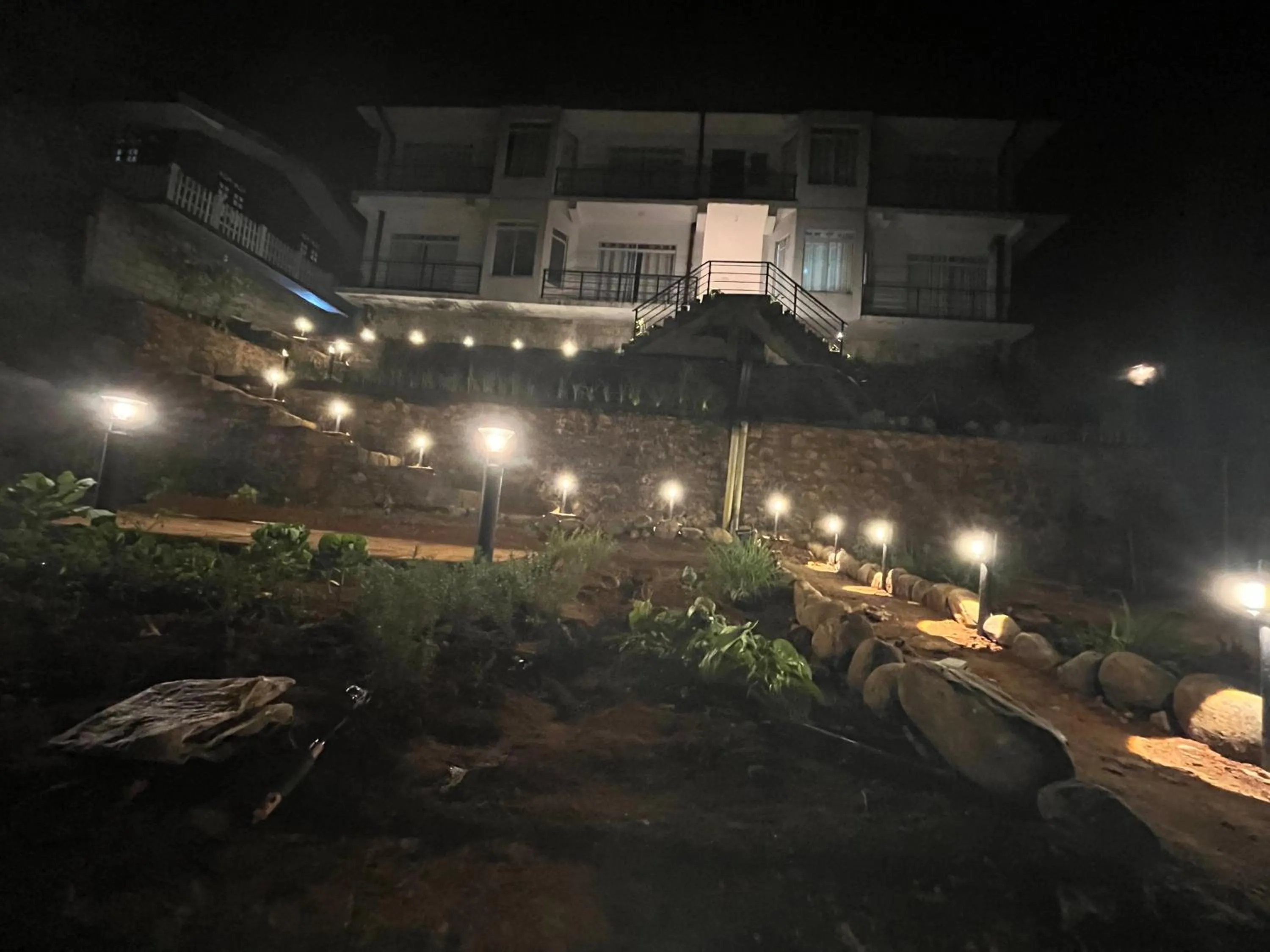 Singing hills hotel
