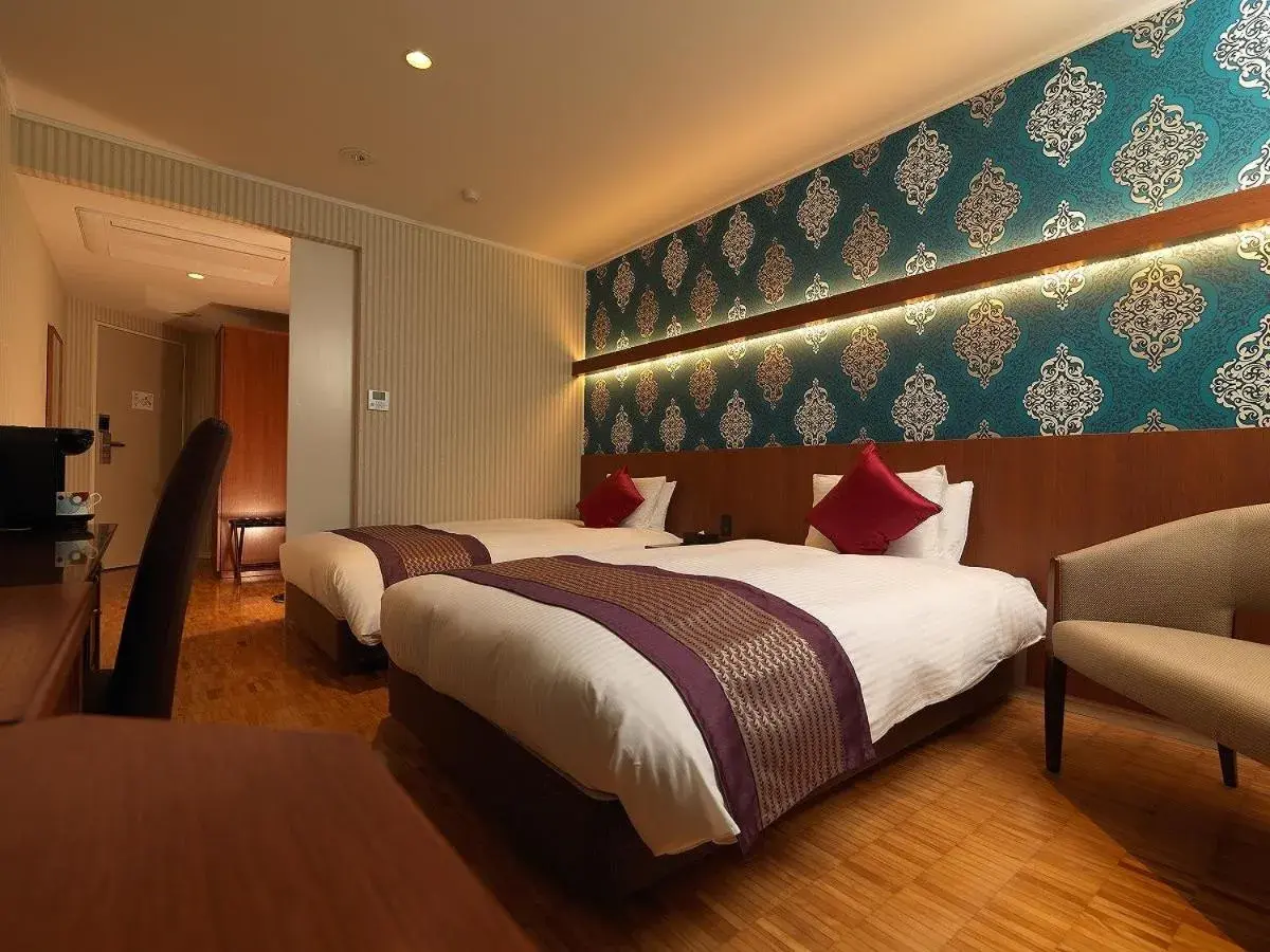 Photo of the whole room, Bed in La Jolie Motomachi Photo of the whole room, Bed in La Jolie Motomachi