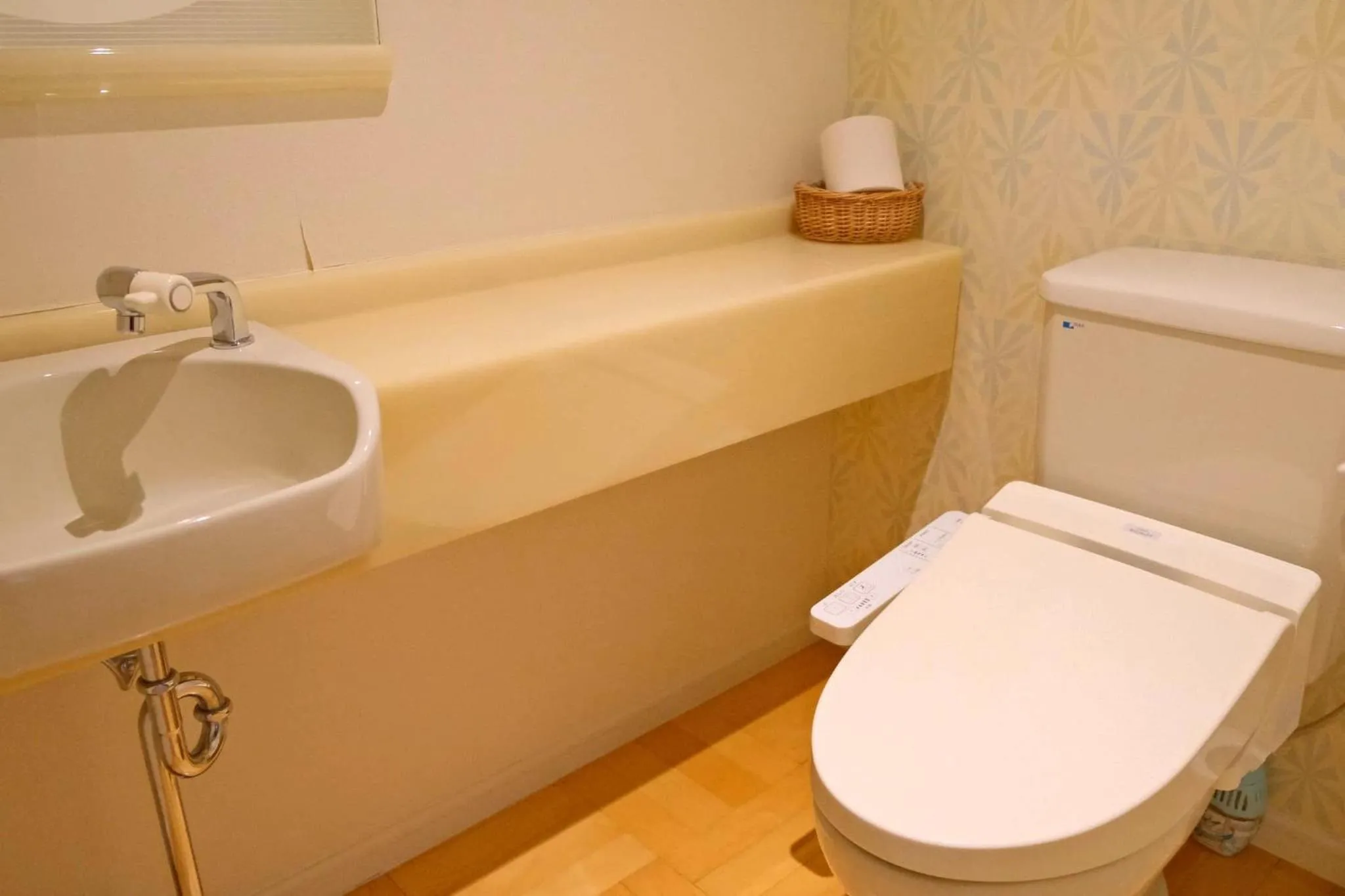 Toilet in La Jolie Motomachi