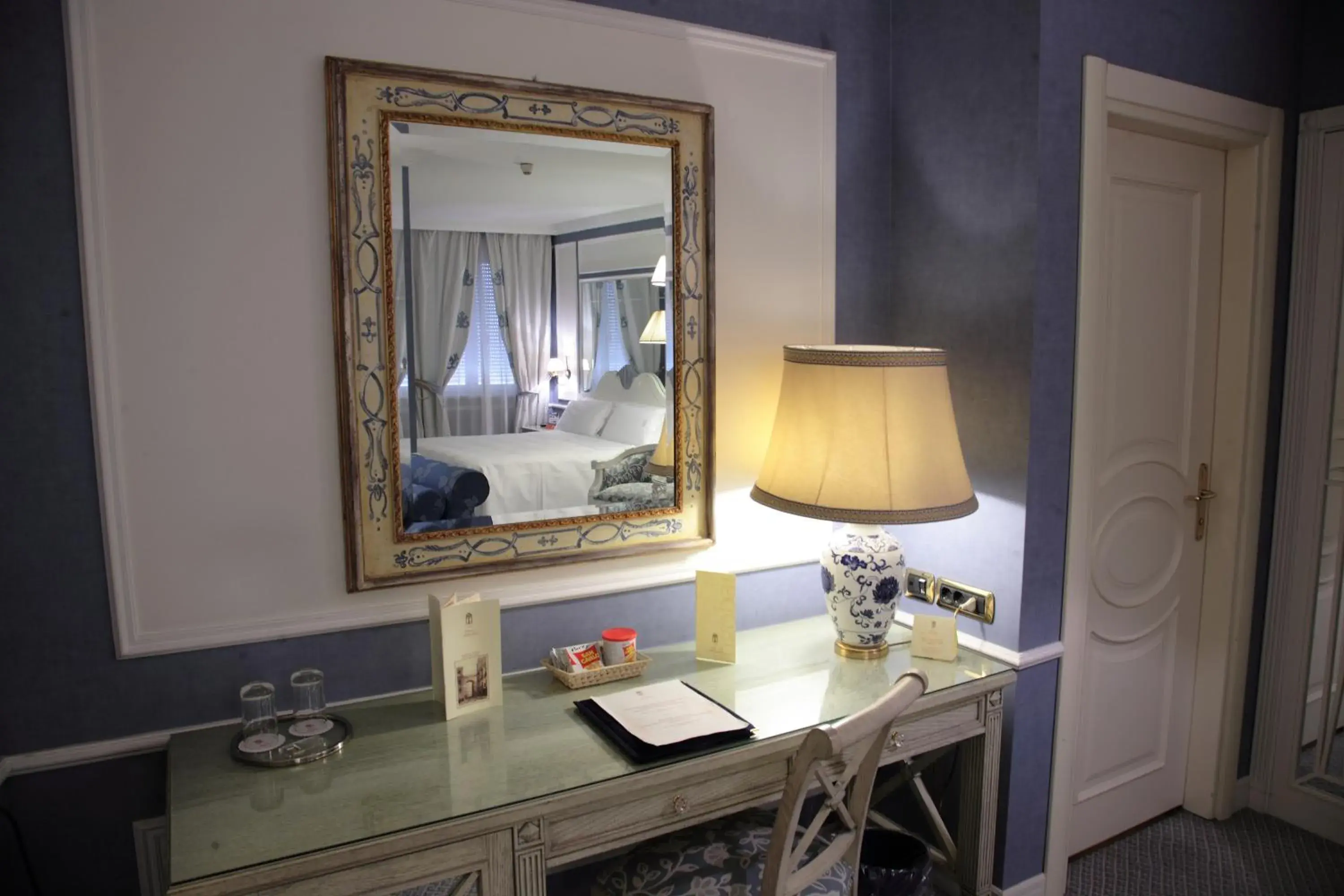 Photo of the whole room in Palazzo Alabardieri Photo of the whole room in Palazzo Alabardieri