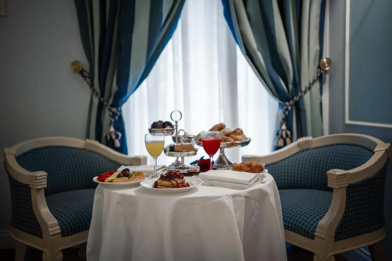 Breakfast in Palazzo Alabardieri Breakfast in Palazzo Alabardieri