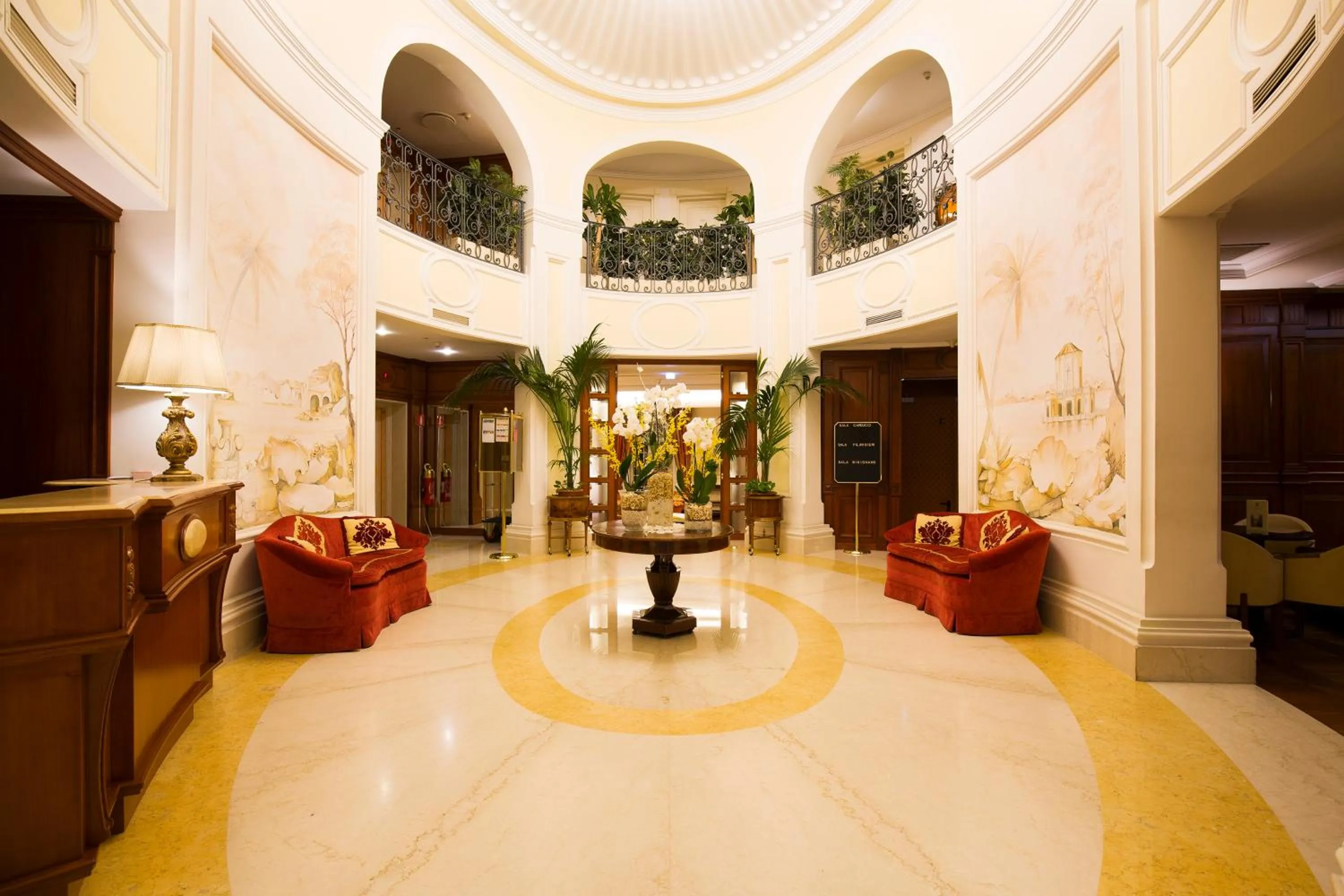 Lobby or reception in Palazzo Alabardieri