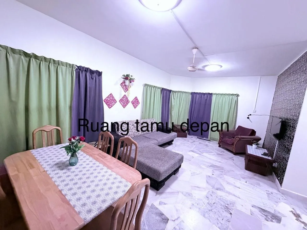 Communal lounge/ TV room in Apartment santai Marina