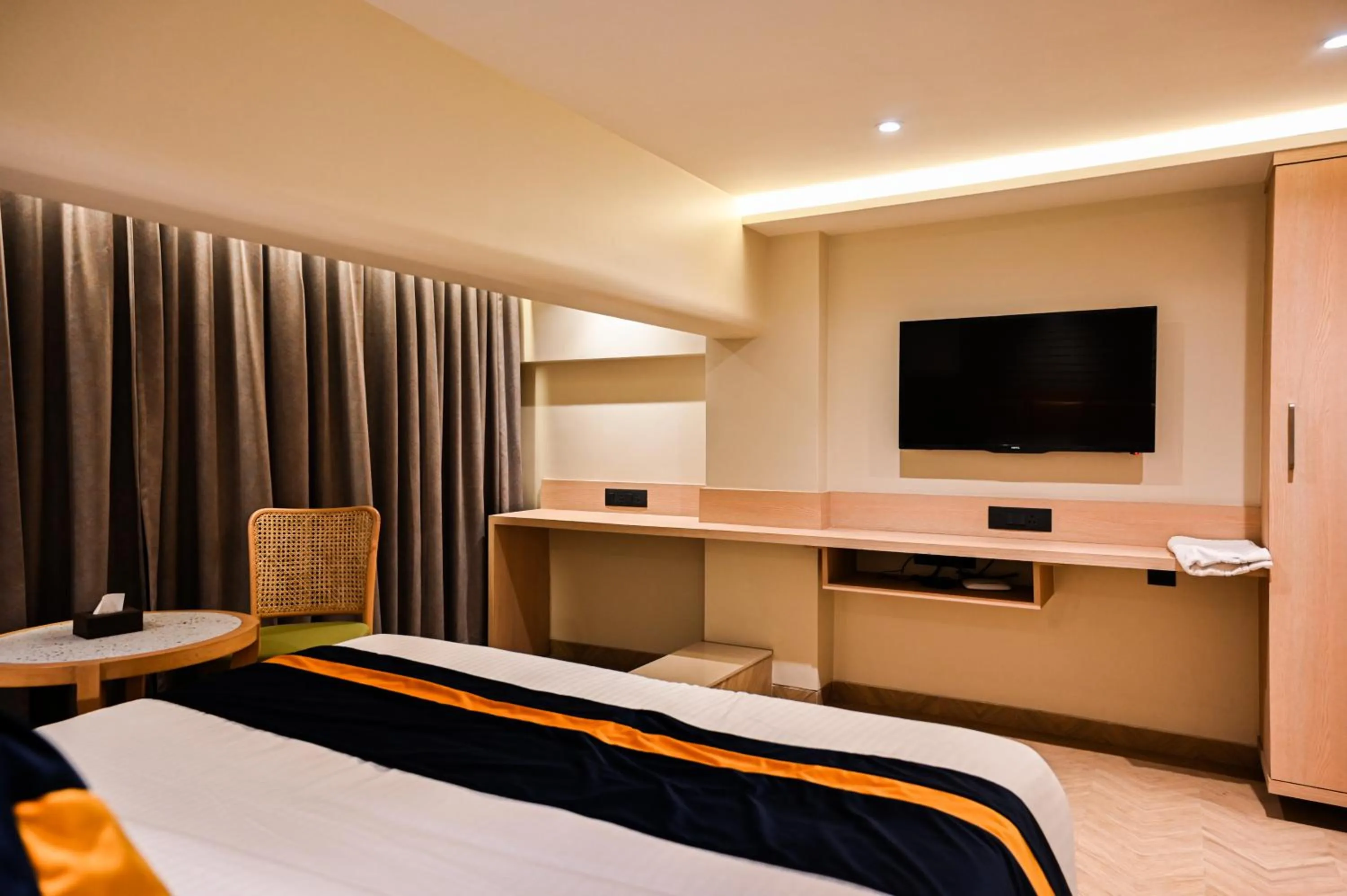 TV and multimedia, Bed in Suvidha Suites