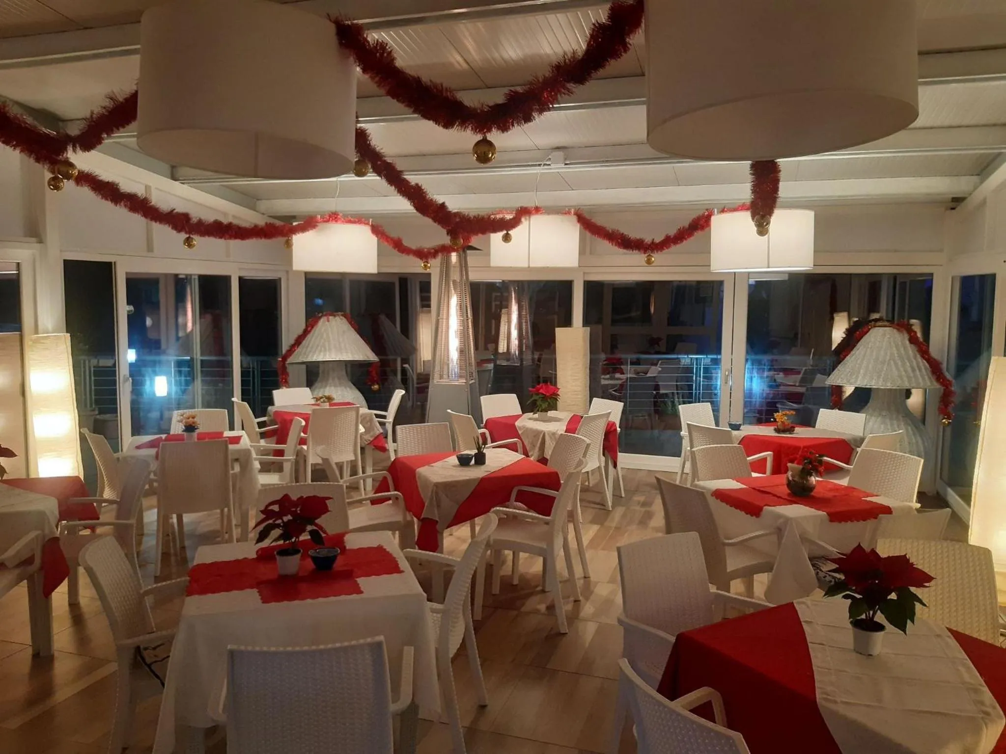 Restaurant/places to eat in Hotel Piccolo Mondo