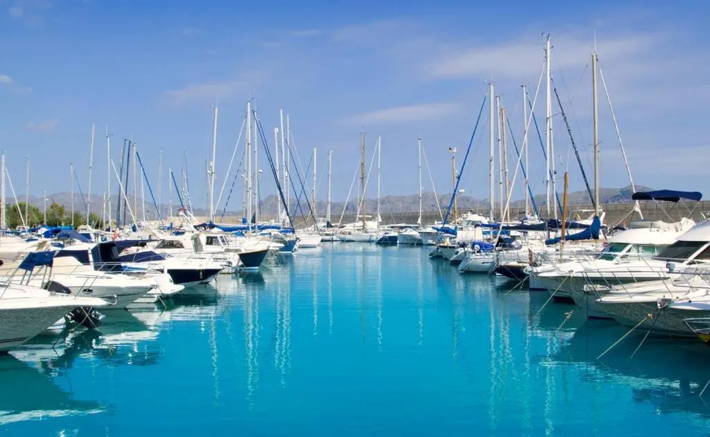 Property building in Hotel Piccolo Mondo