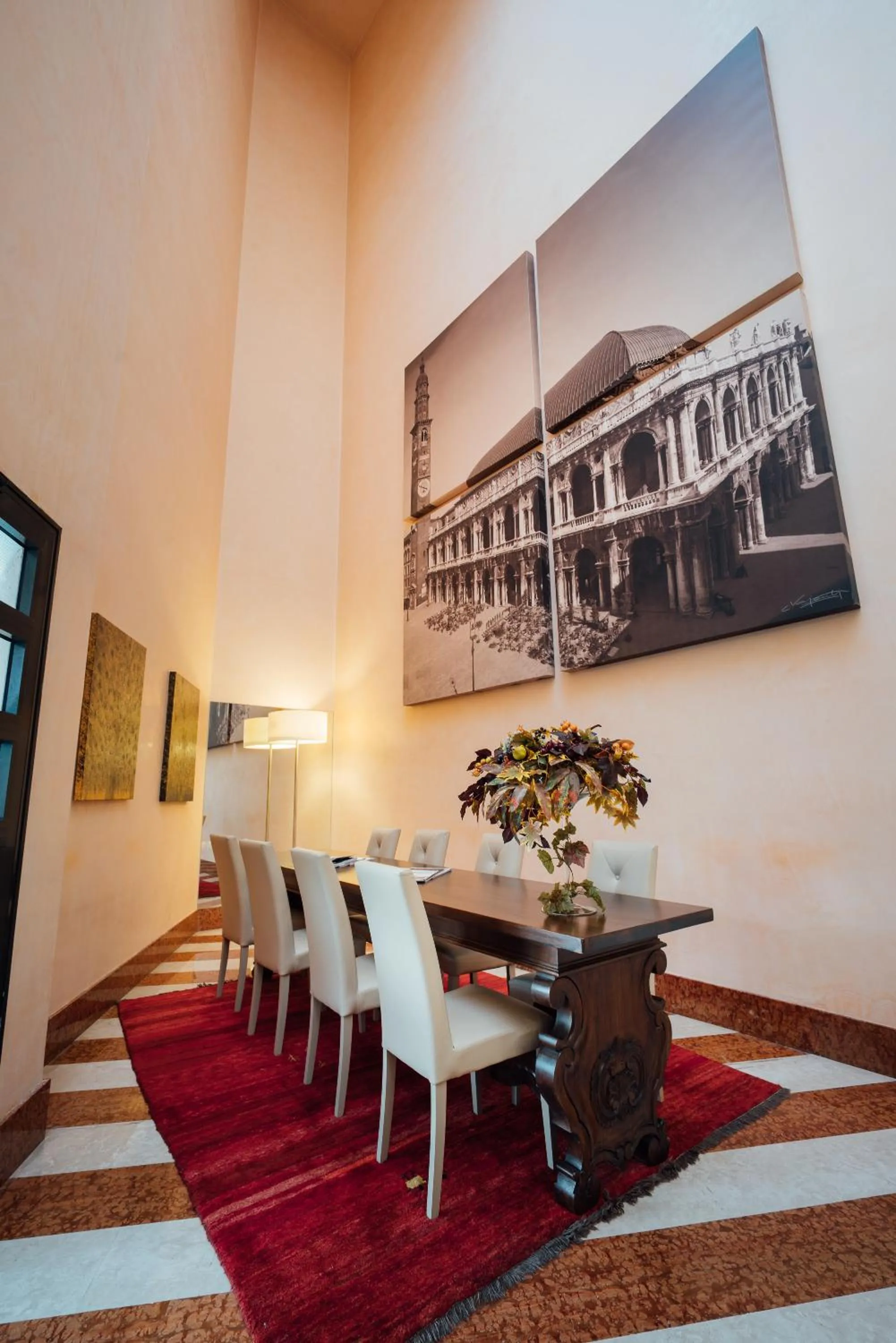 Communal lounge/ TV room in Hotel Da Porto