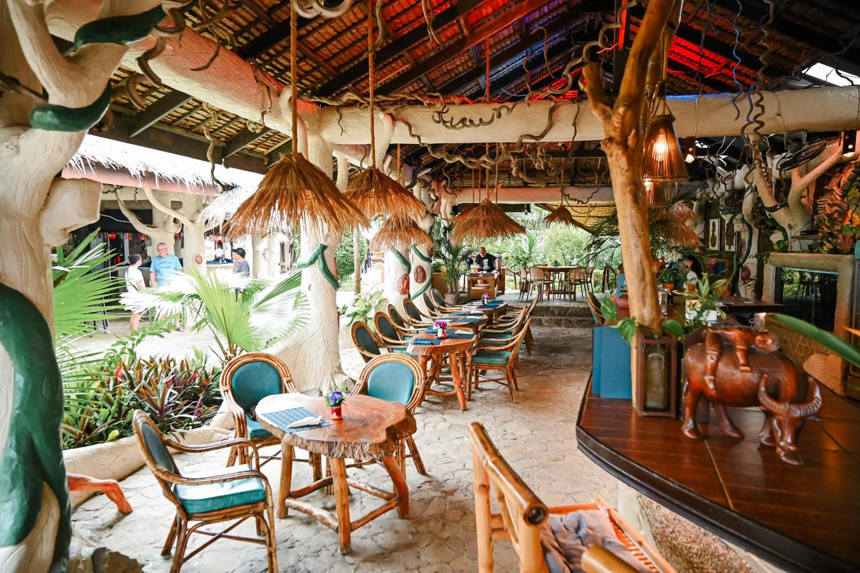 Patio in Garden of Eden Dive Resort