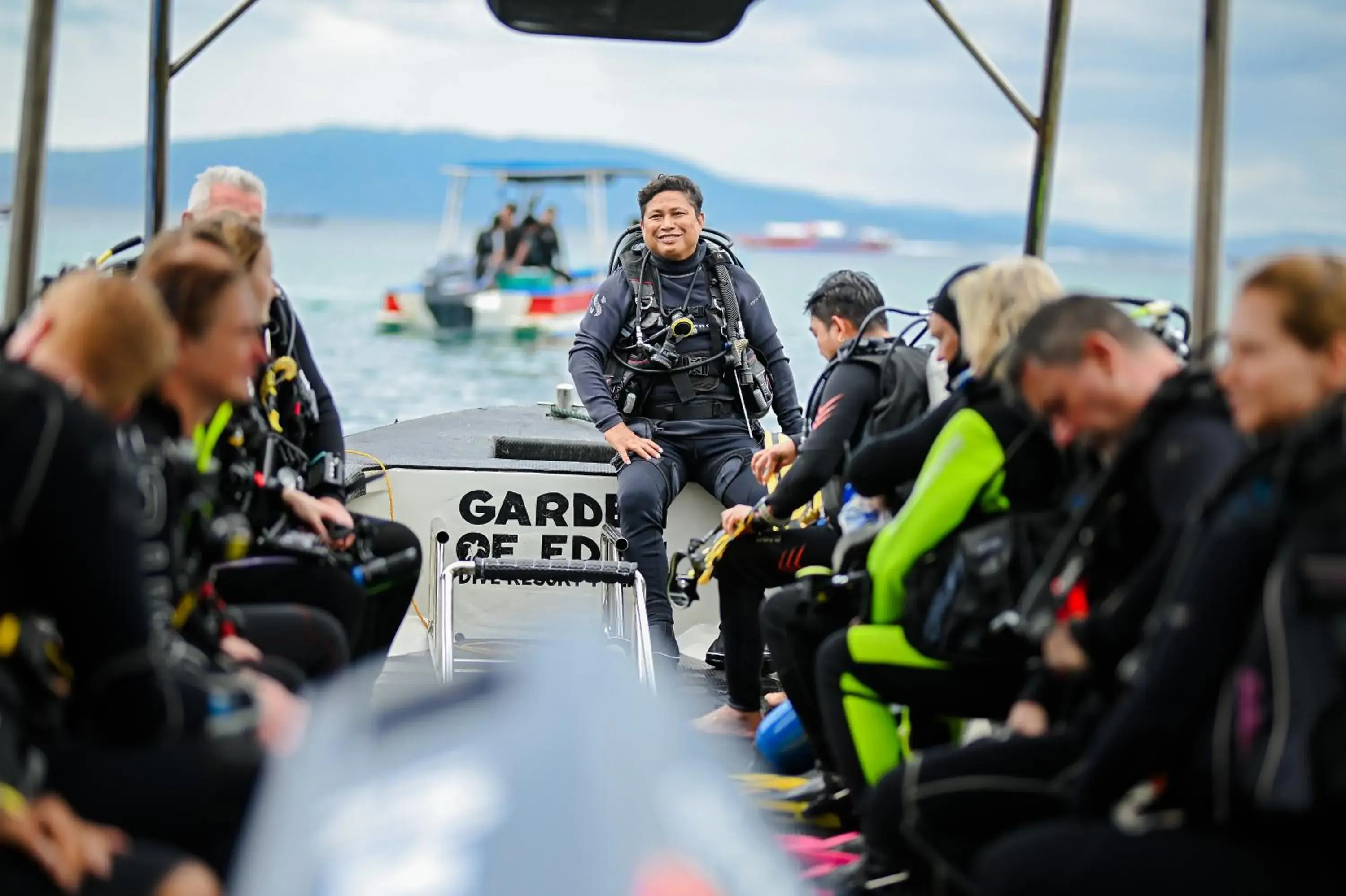 group of guests in Garden of Eden Dive Resort group of guests in Garden of Eden Dive Resort