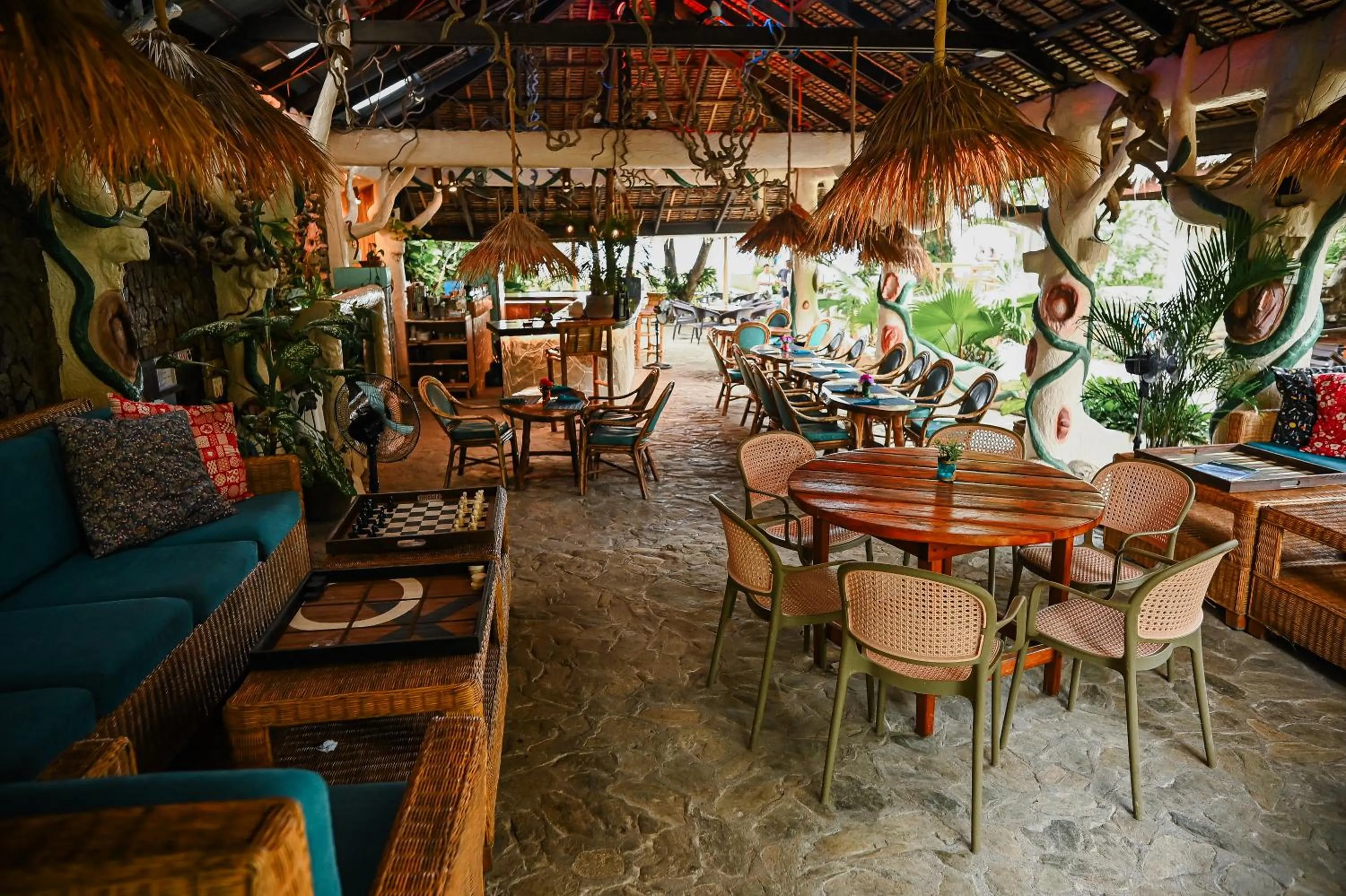 Restaurant/places to eat in Garden of Eden Dive Resort