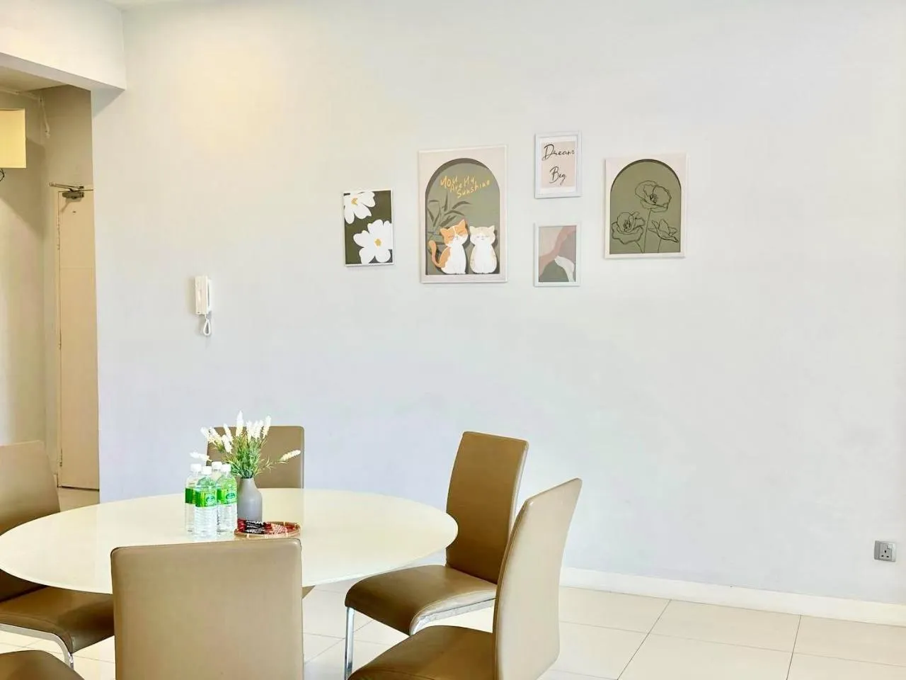 Dining area in Deco Home @ Imago The Loft