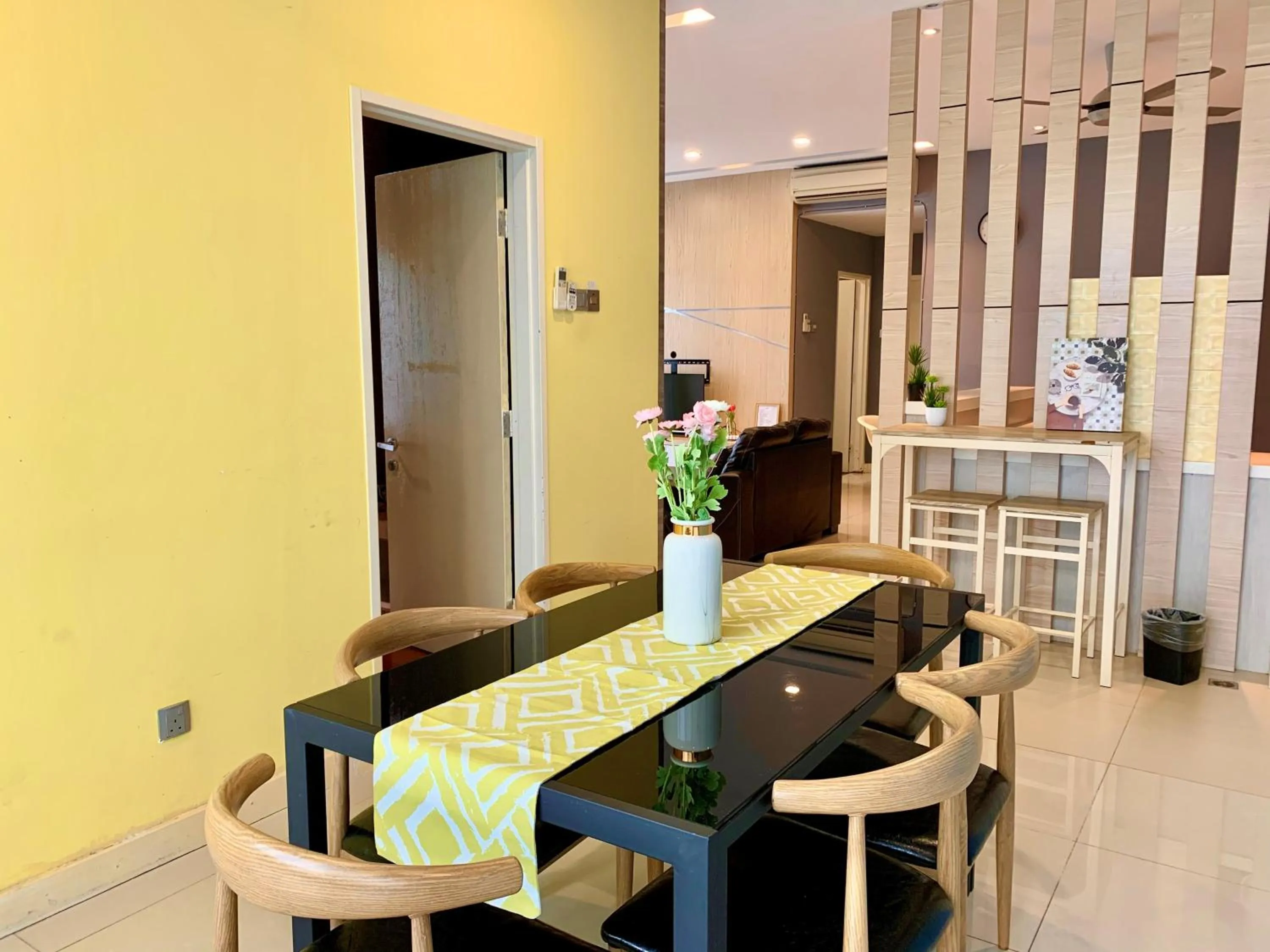 Dining area in Deco Home @ Imago The Loft