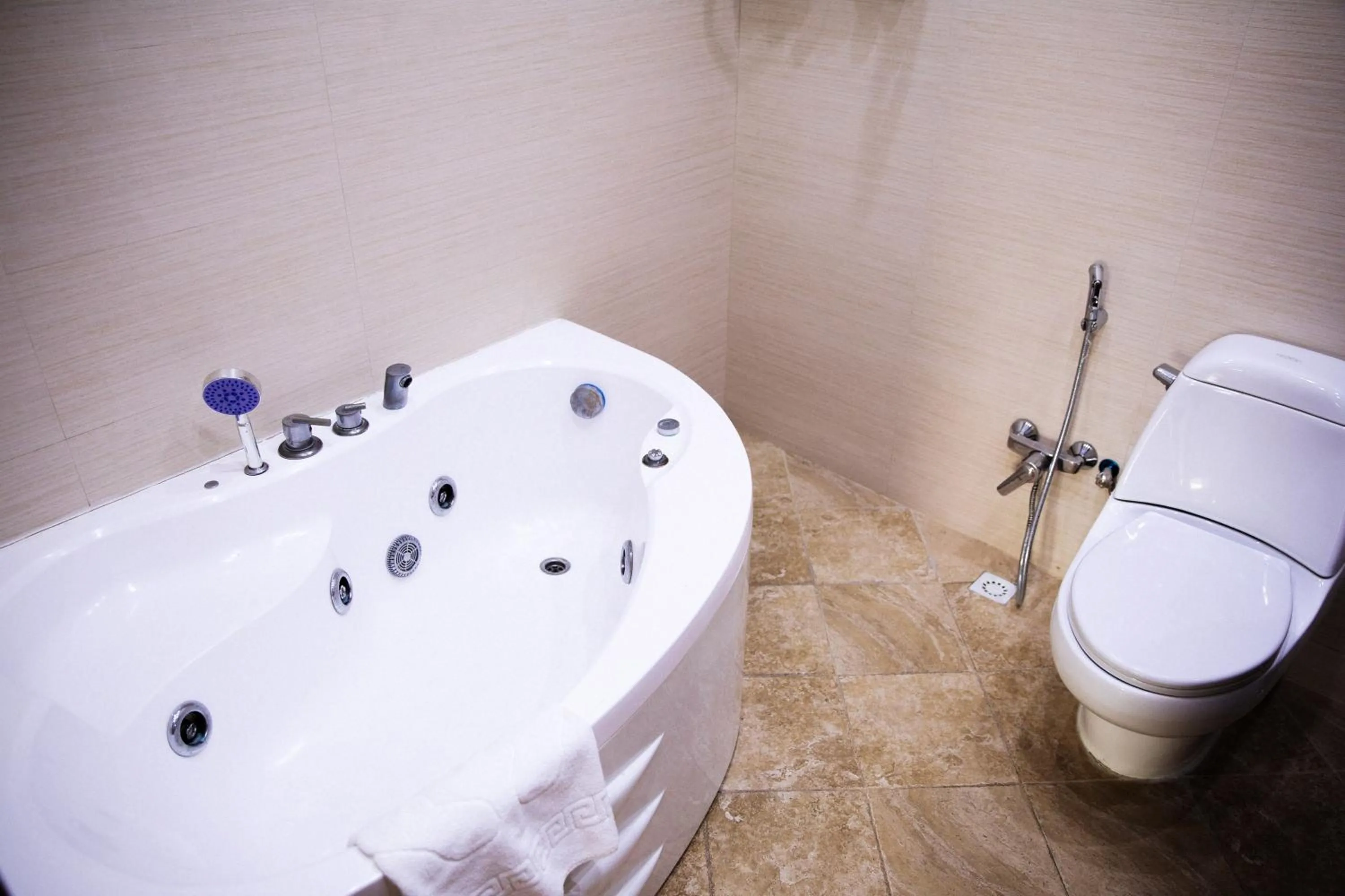 Hot Tub in Austin Hotel Baku