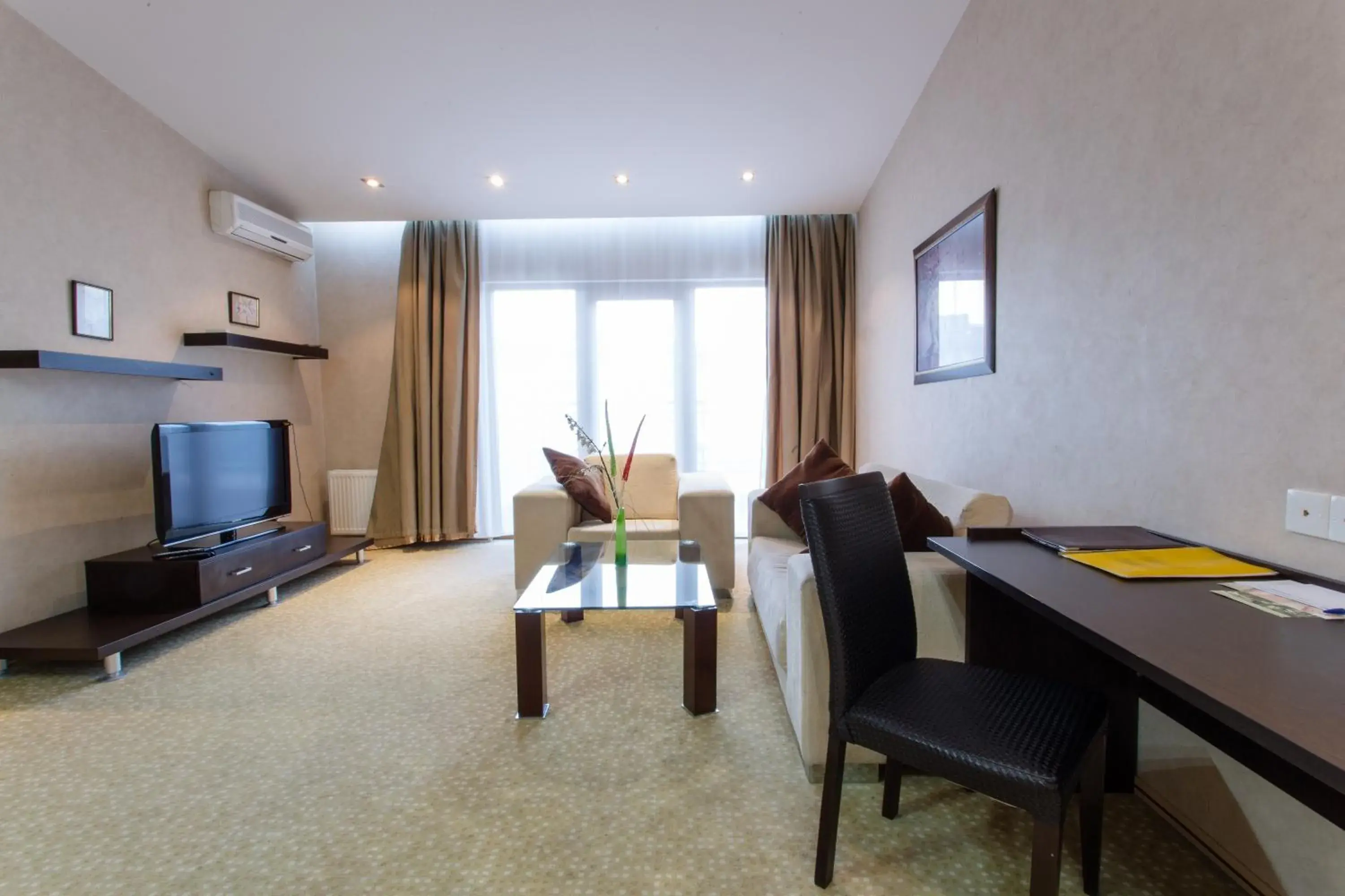 King Suite with Balcony - single occupancy in Austin Hotel Baku King Suite with Balcony - single occupancy in Austin Hotel Baku