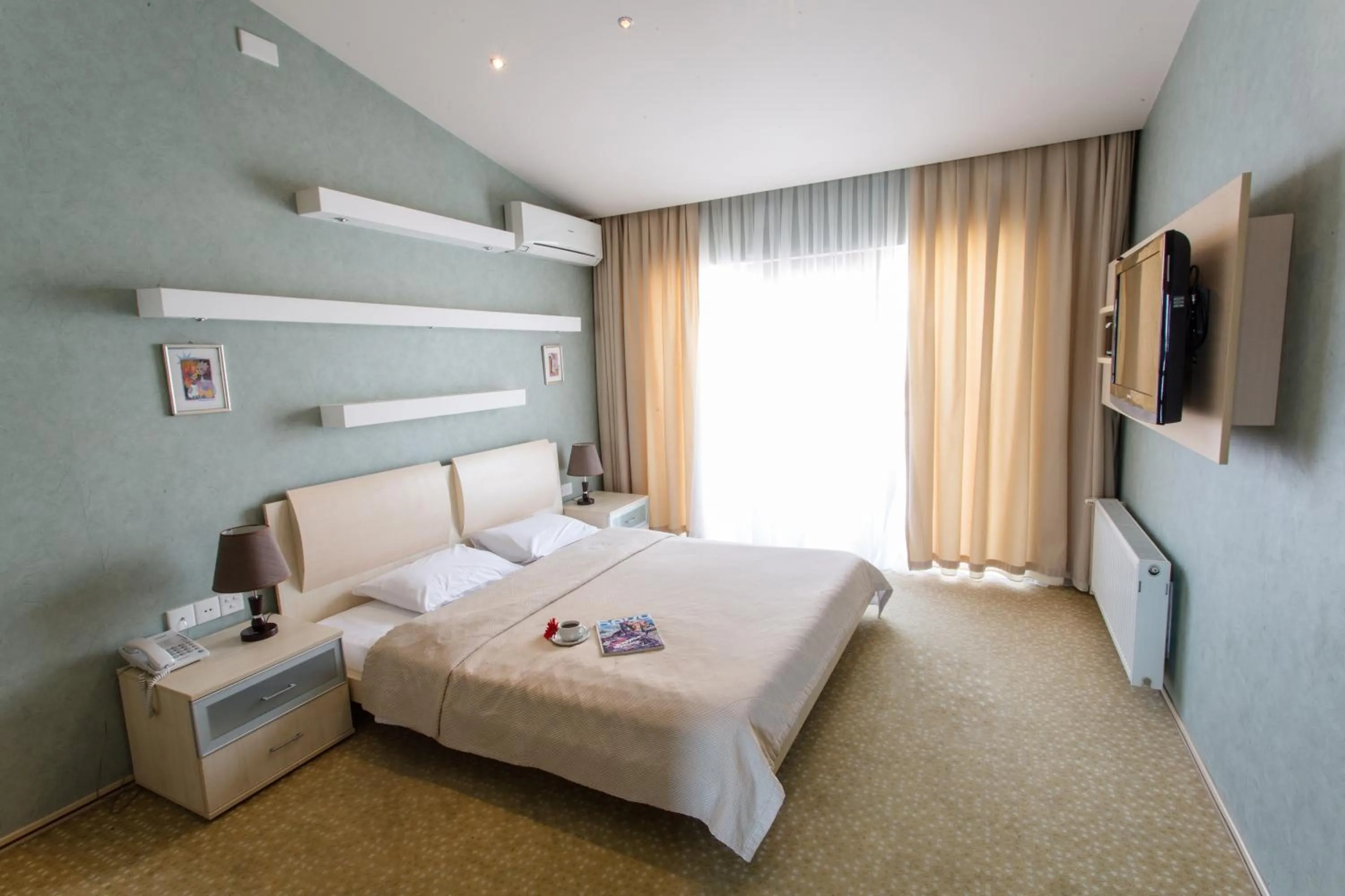 Photo of the whole room, Bed in Austin Hotel Baku