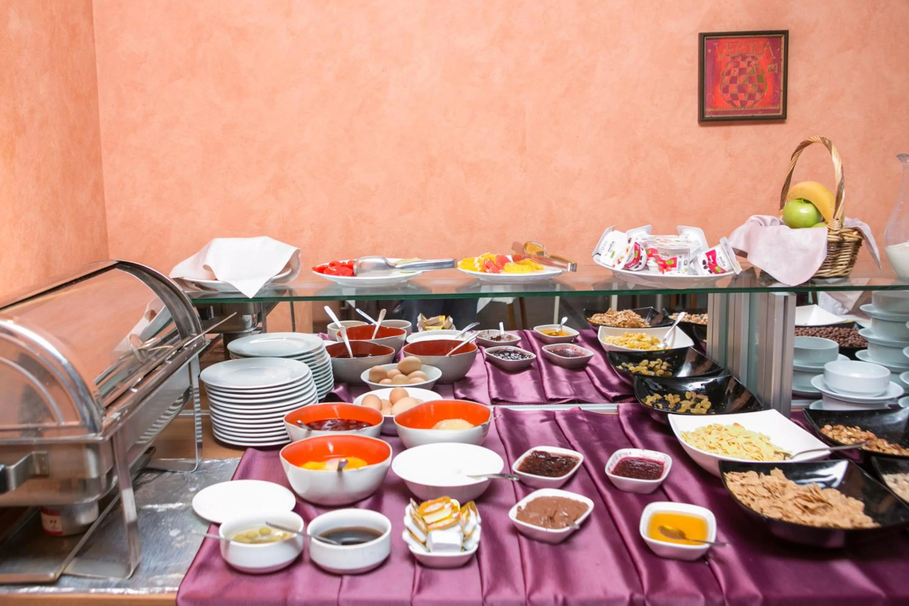 Breakfast in Austin Hotel Baku