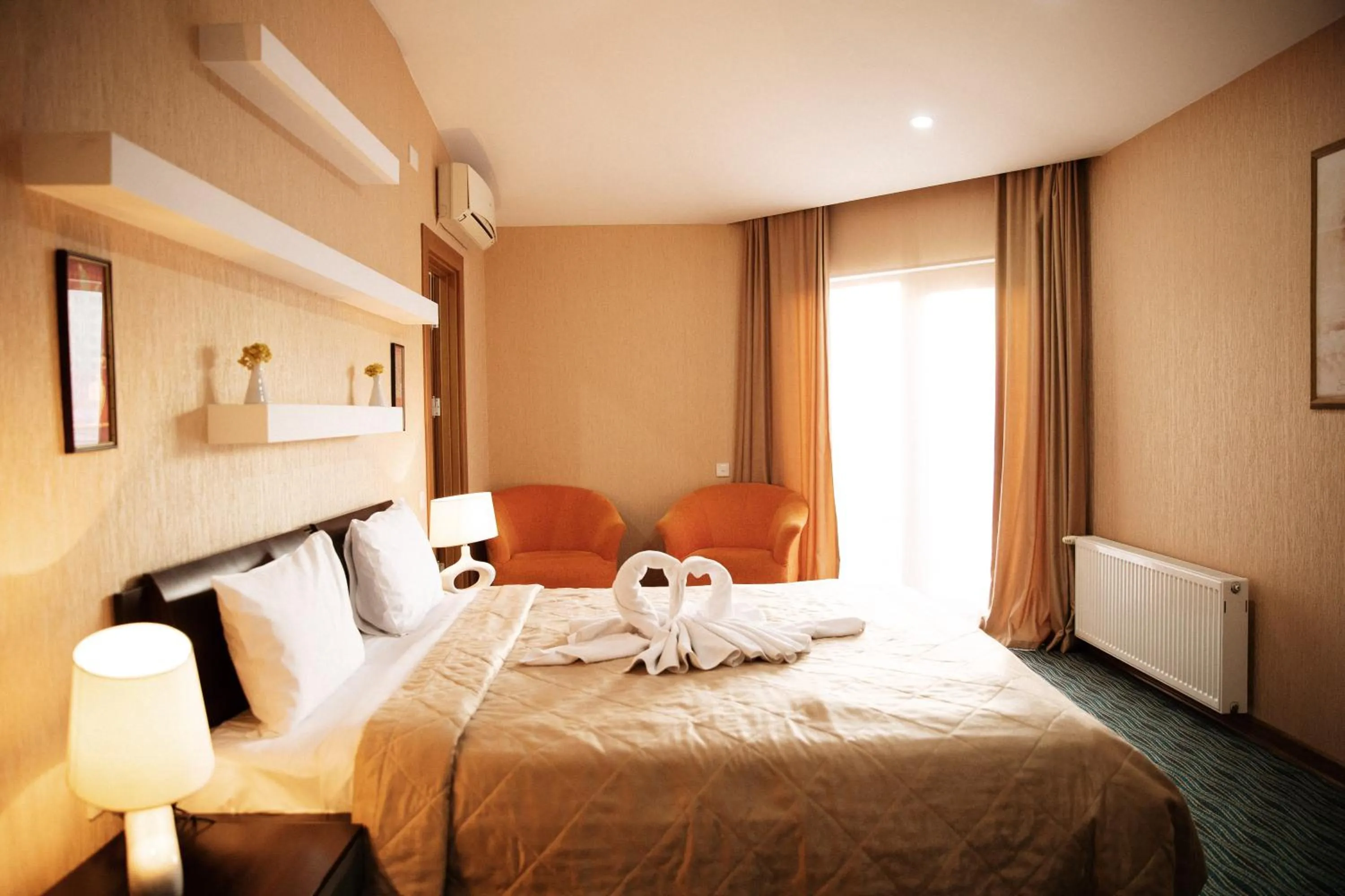 Bedroom, Bed in Austin Hotel Baku