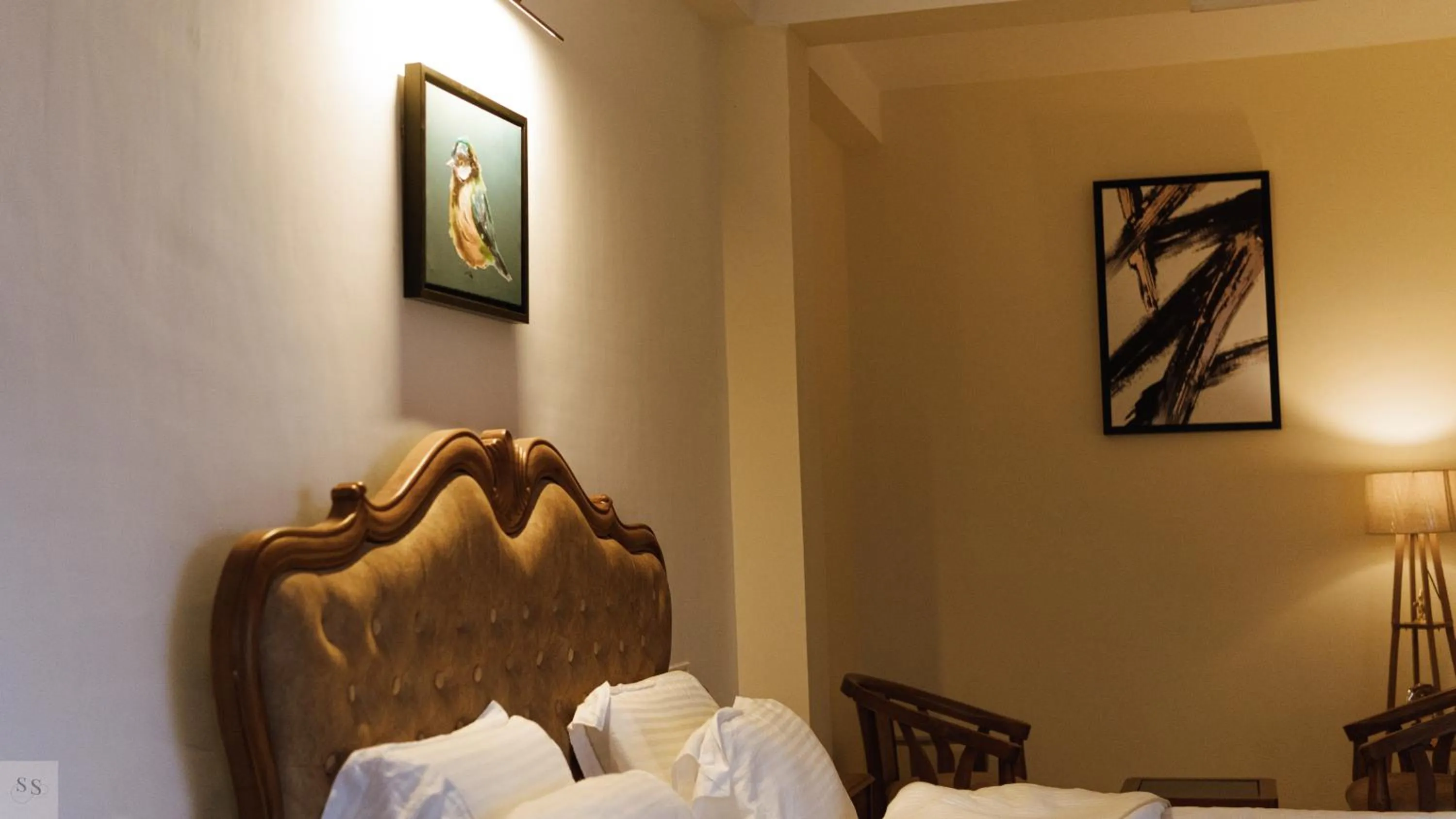 Decorative detail, Bed in Genesis villa