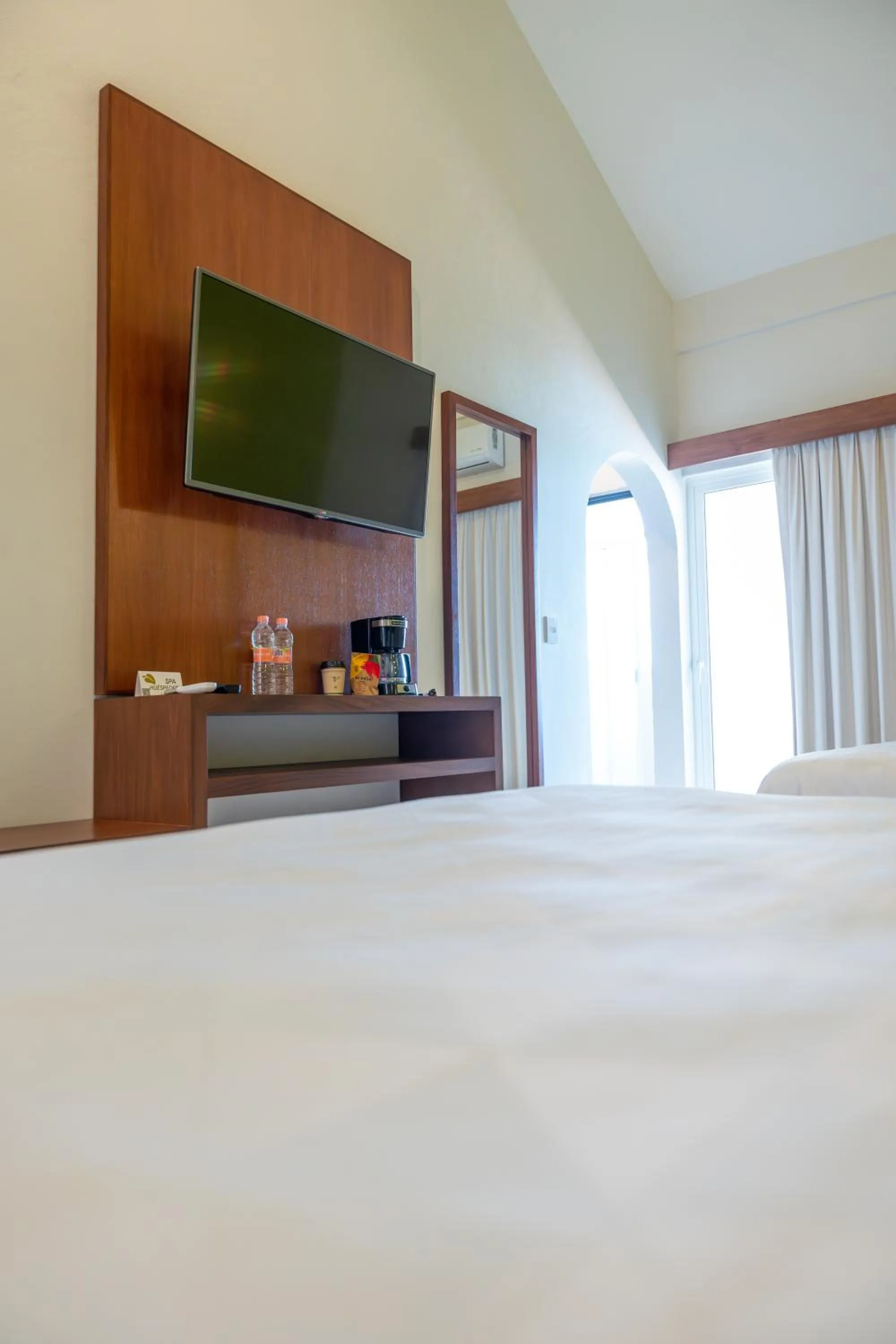 Coffee/tea facilities, Bed in Villas Coral Huatulco