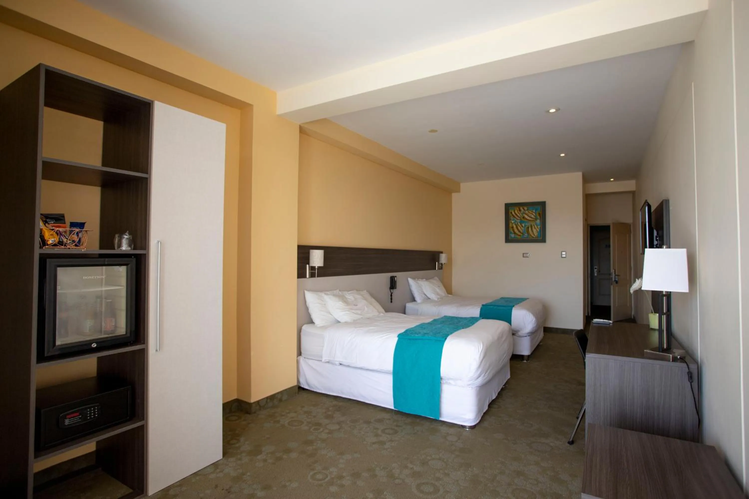 Photo of the whole room, Bed in Hotel Maresta Lodge - Hotel Asociado Casa Andina