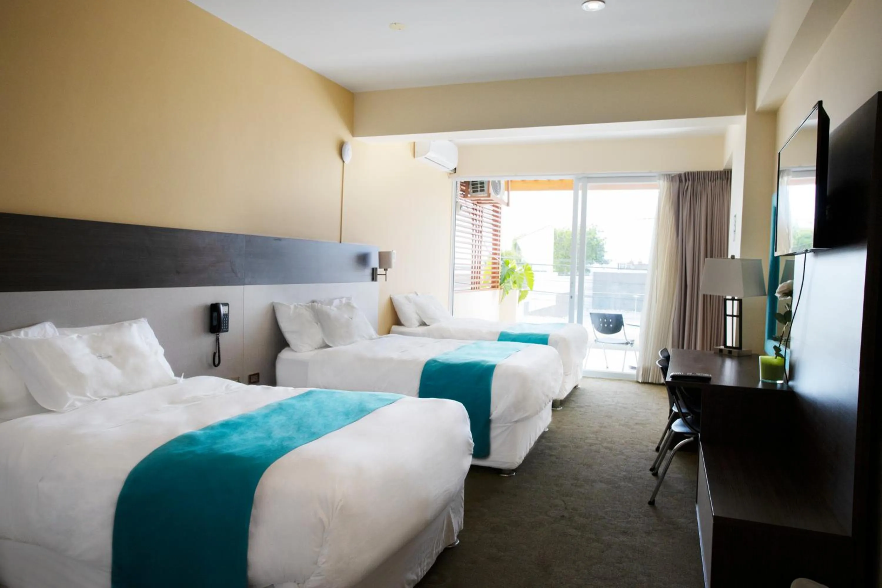 Bed in Hotel Maresta Lodge - Hotel Asociado Casa Andina