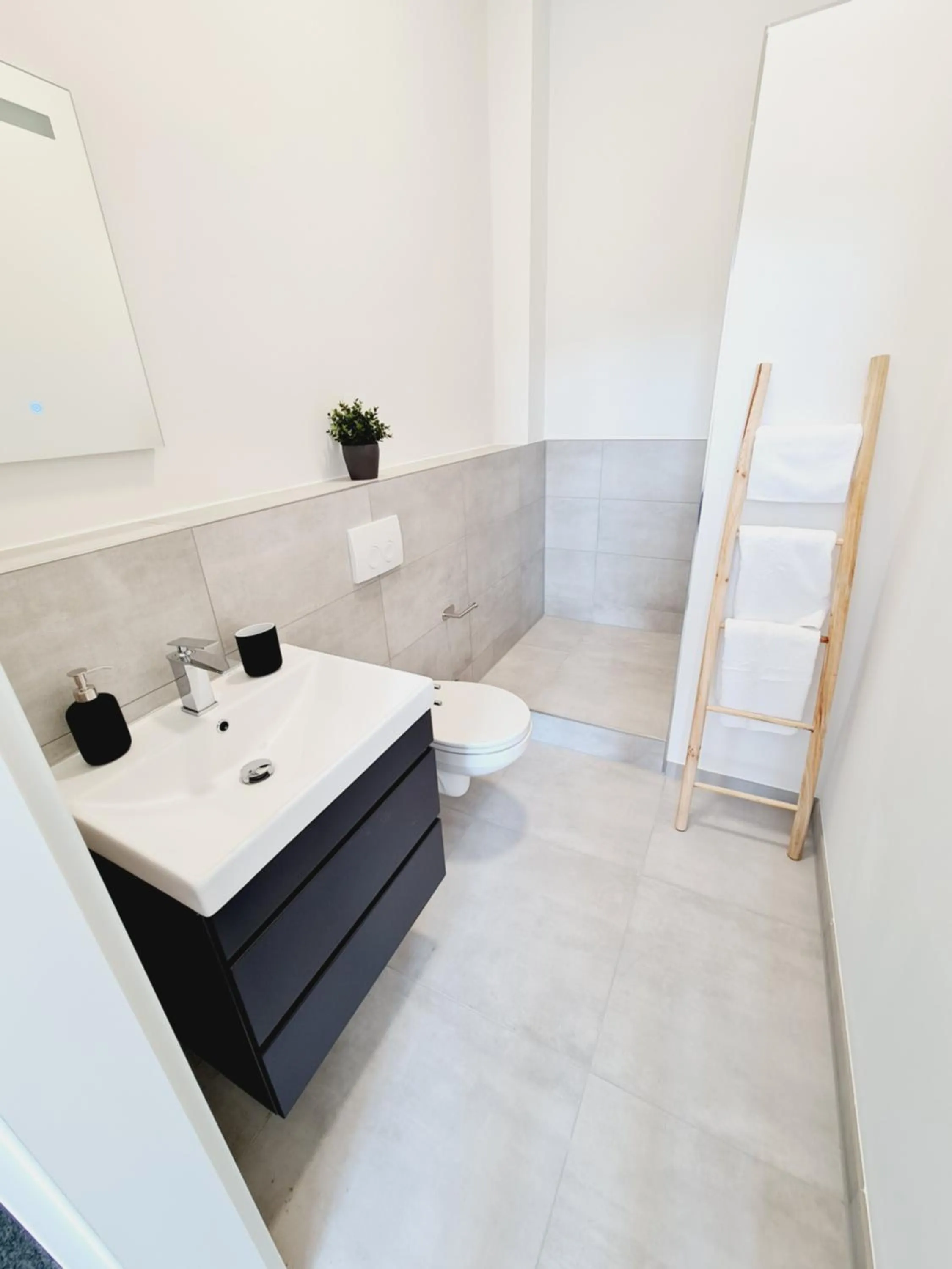 Bathroom in Best Boarding House