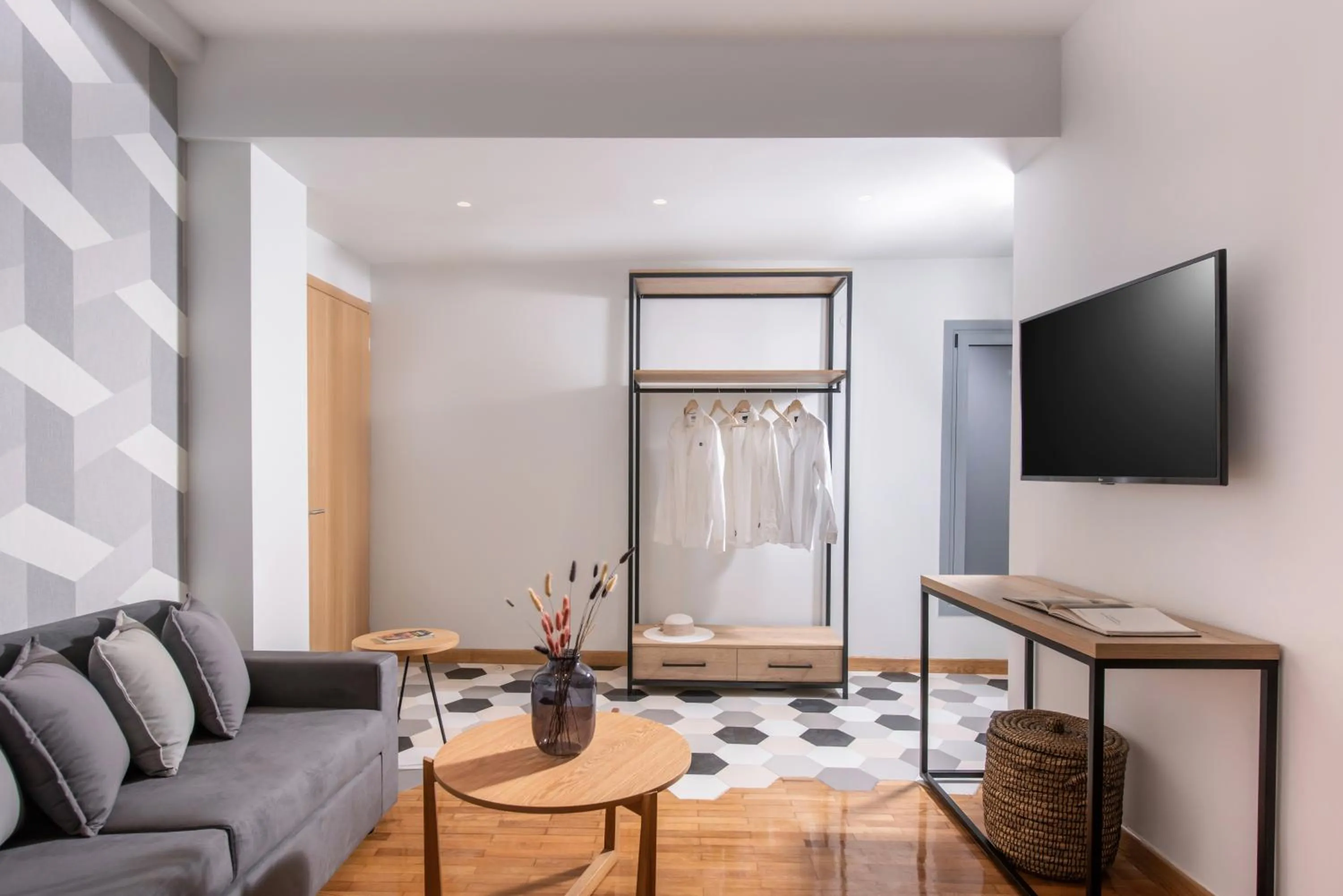 TV and multimedia in Kipos Boutique Suites