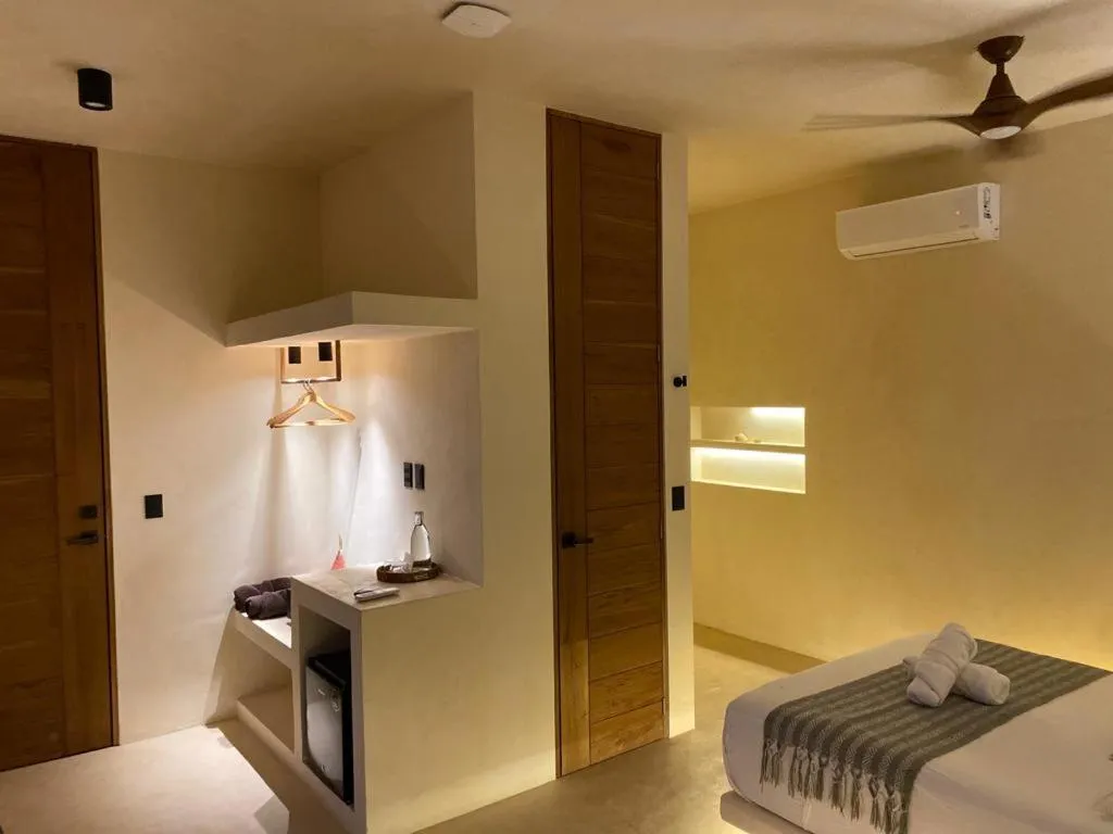 wardrobe, Bed in Tikul Hotel Boutique