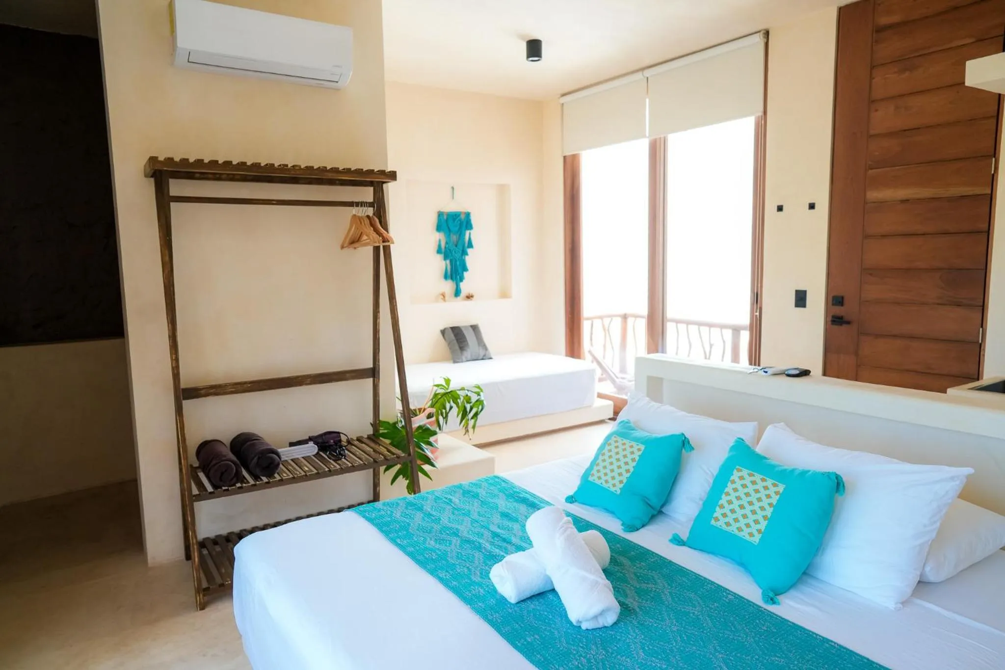 wardrobe, Bed in Tikul Hotel Boutique