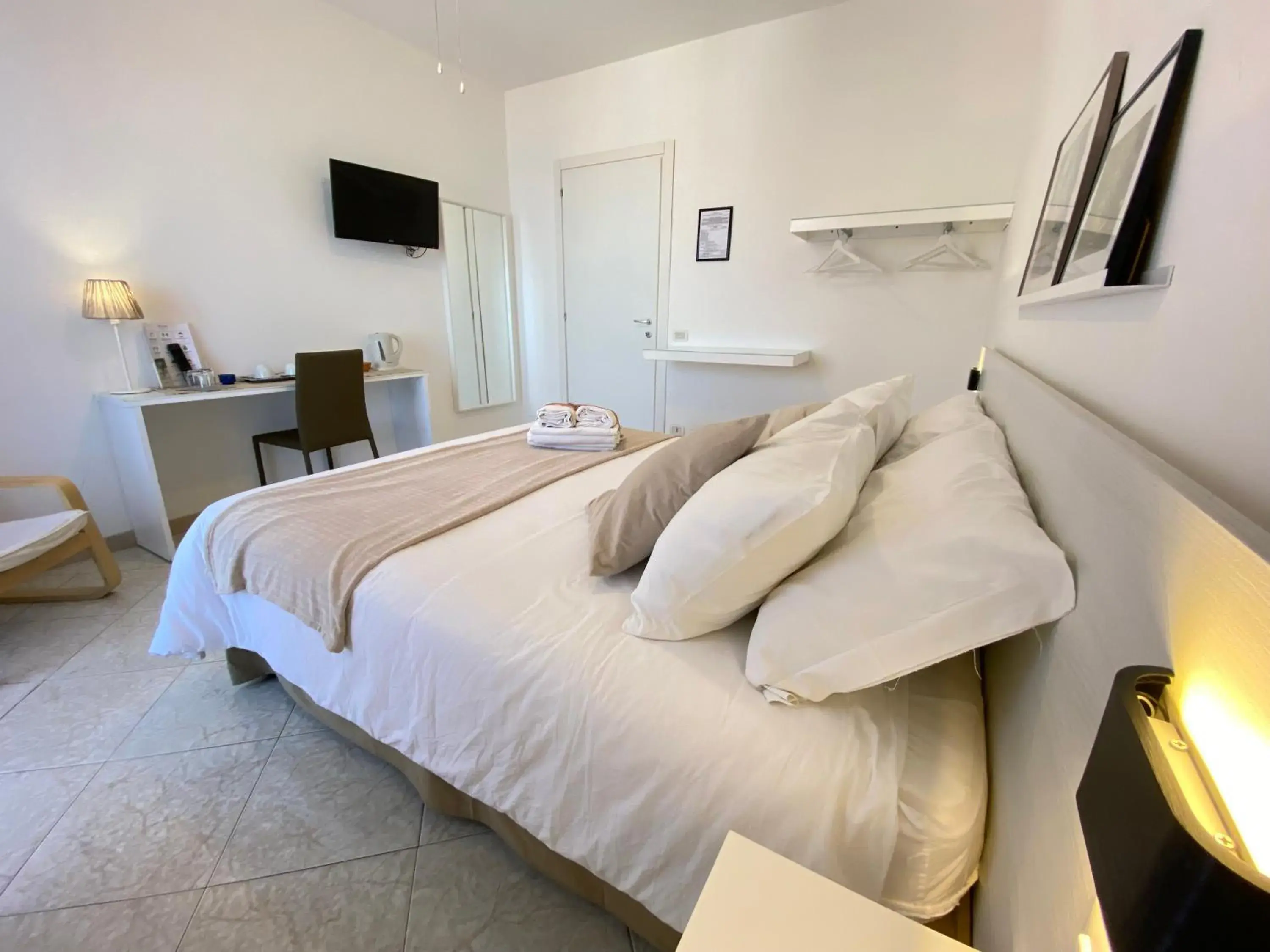 Double Room with Private External Bathroom in Ma&Mi Guest House Double Room with Private External Bathroom in Ma&Mi Guest House