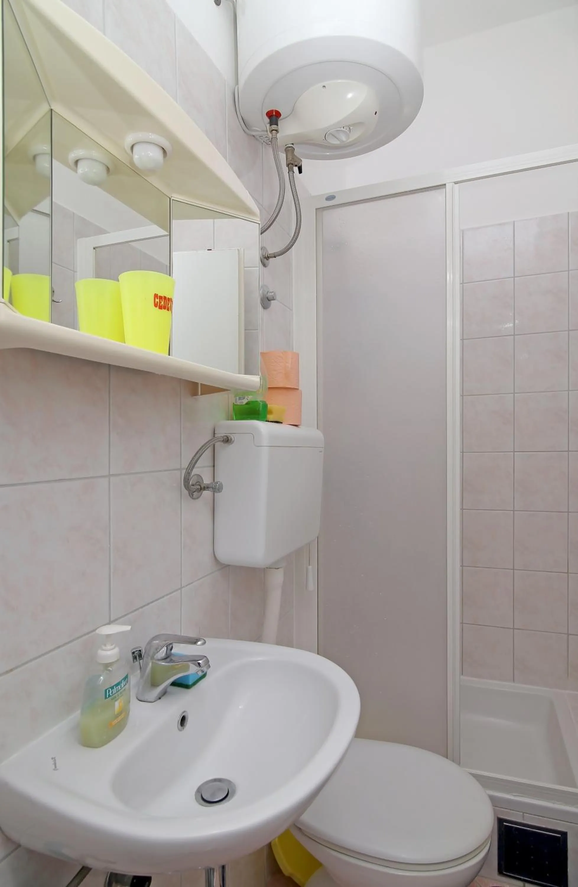 Bathroom in Rooms&Studios Rina