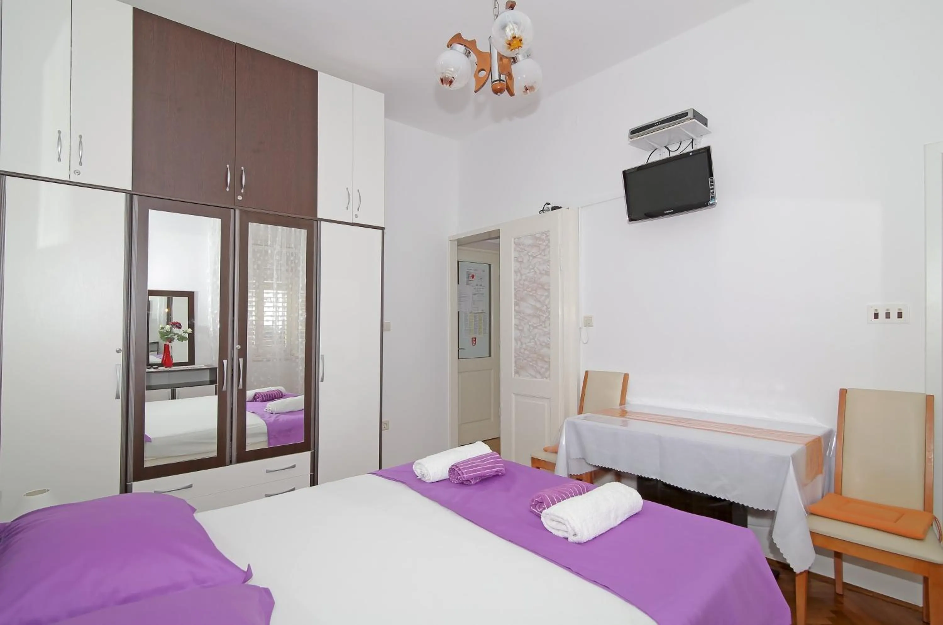 Bedroom, Bed in Rooms&Studios Rina