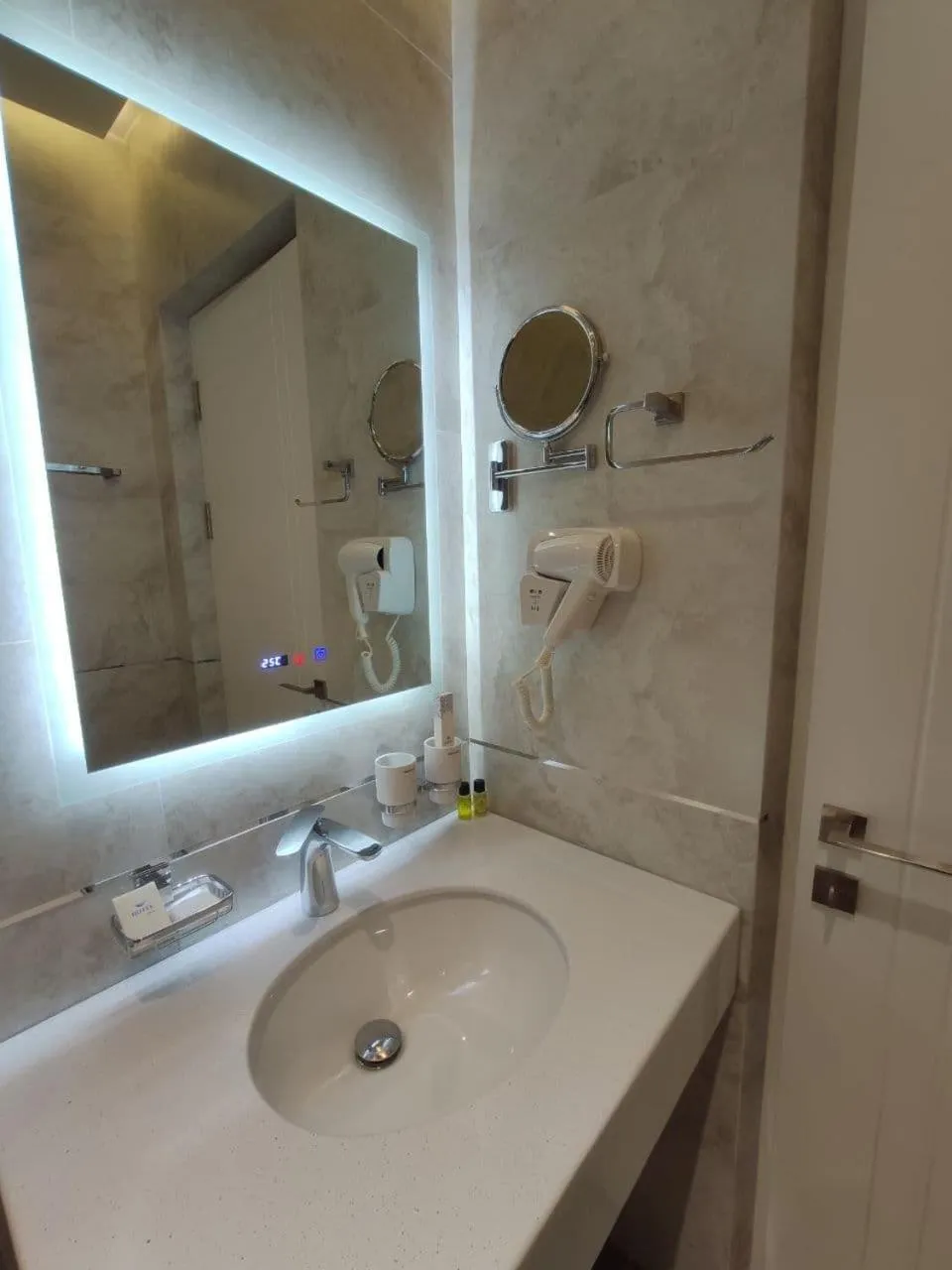 Bathroom in PANA HOTEL