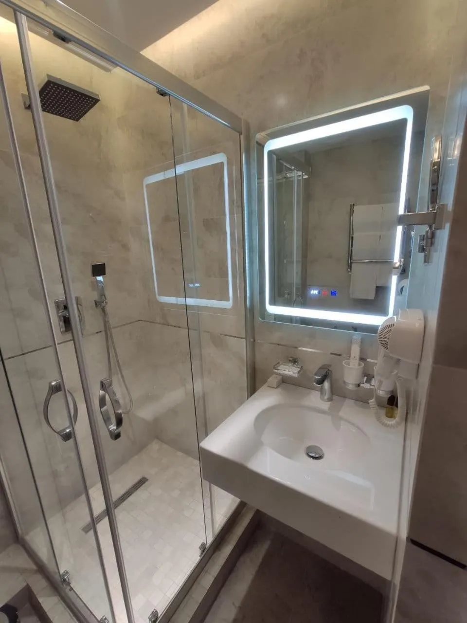 Bathroom in PANA HOTEL