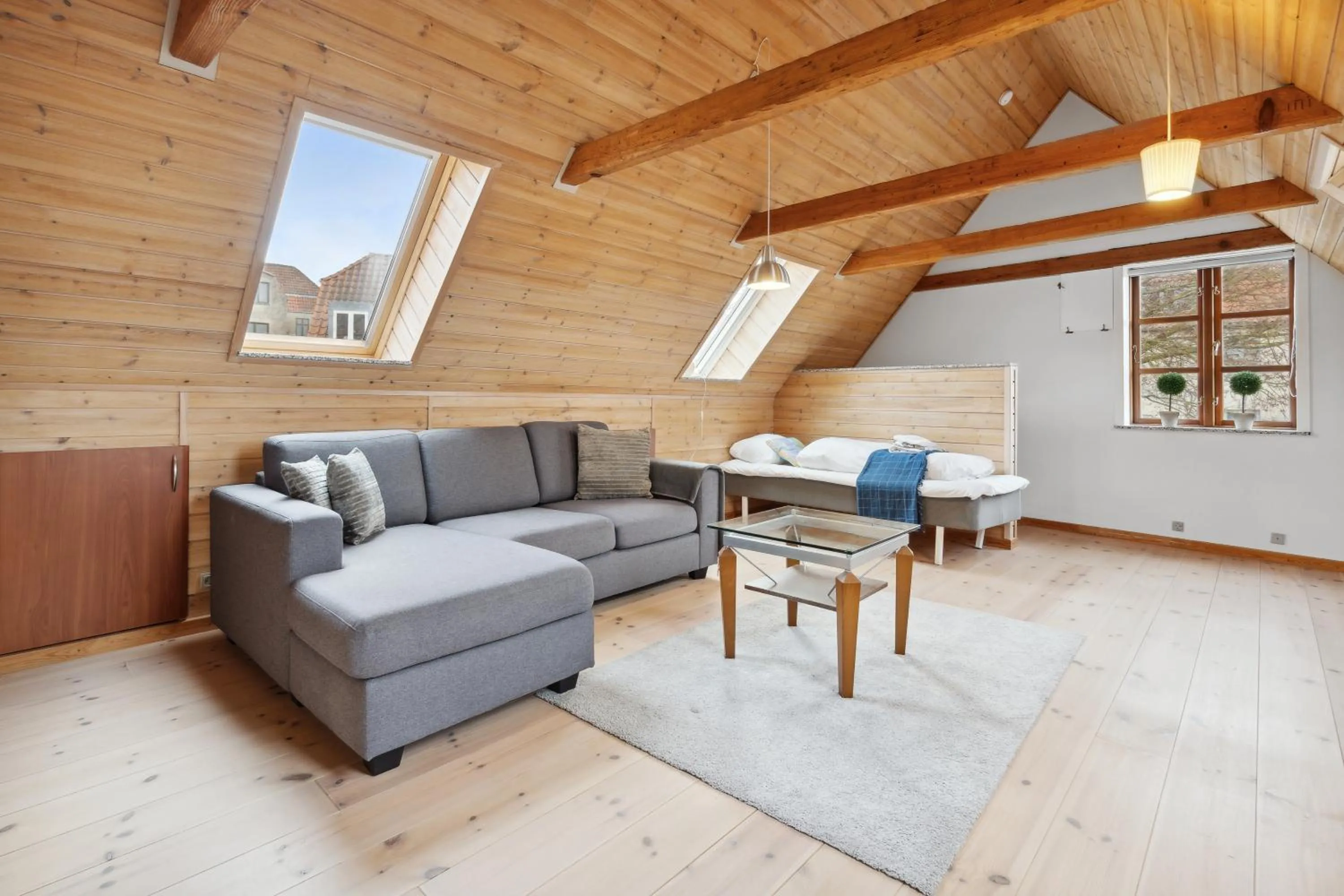 Living room in City Harbour House