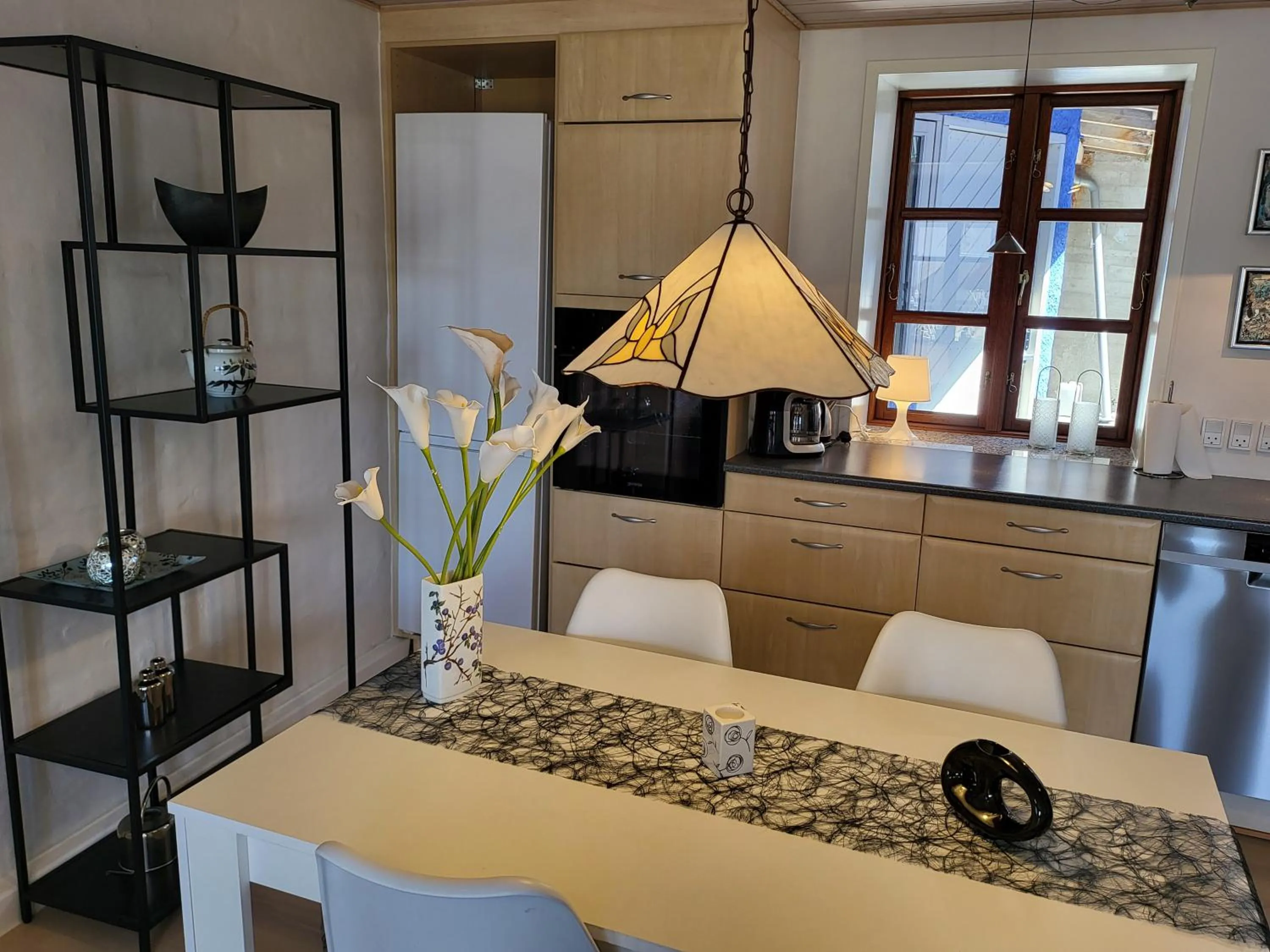 Kitchen or kitchenette in City Harbour House