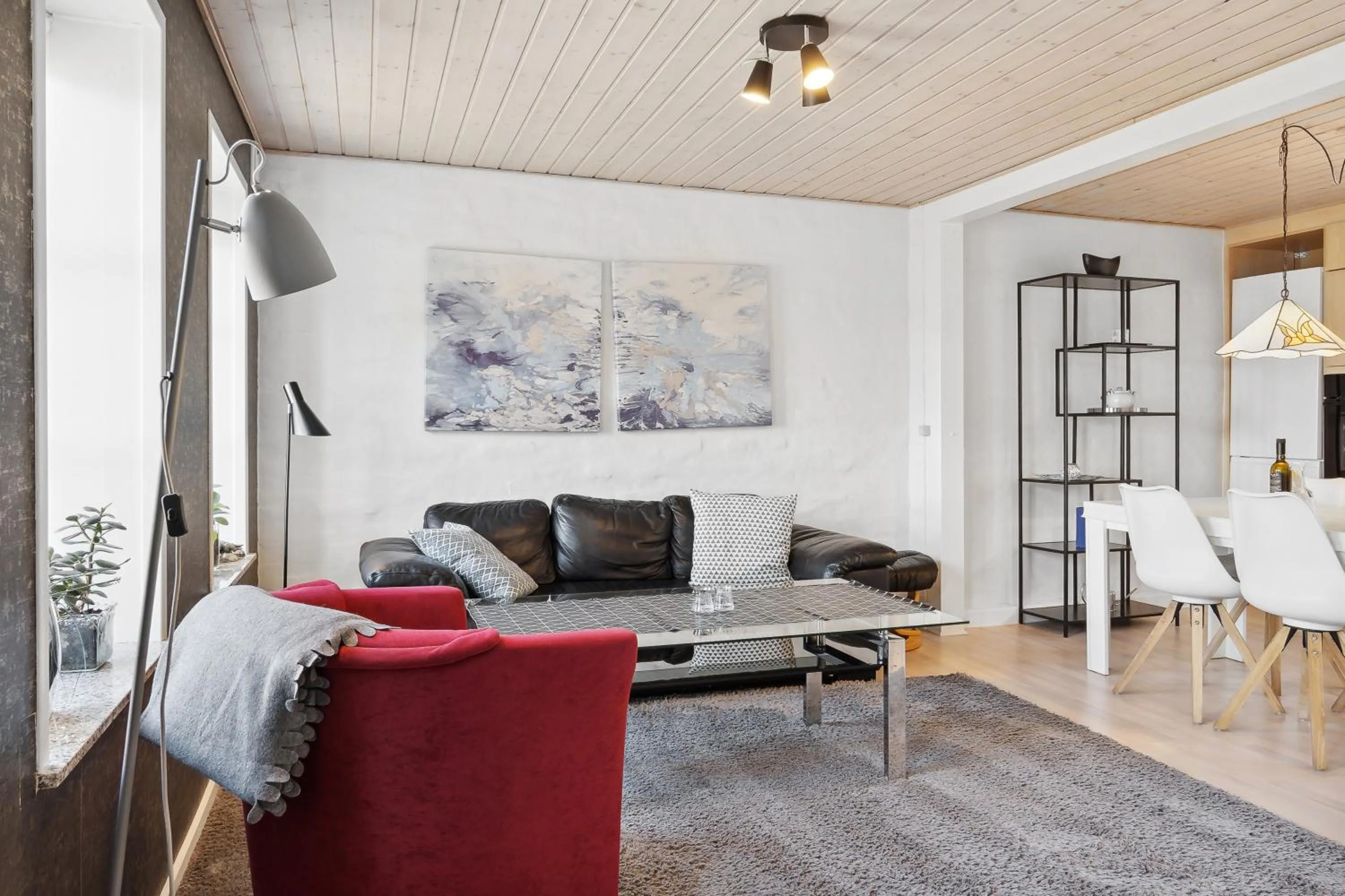 Living room in City Harbour House