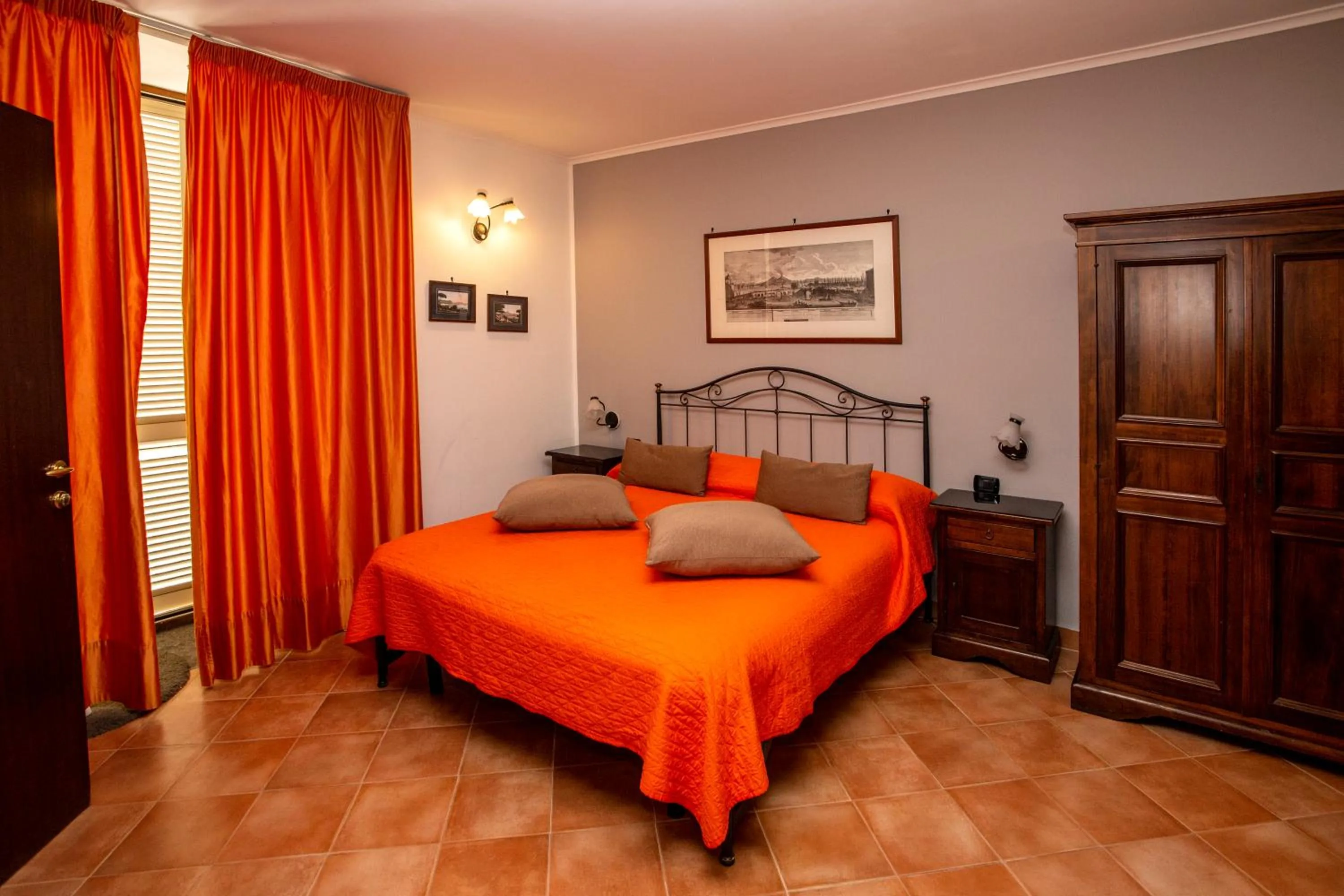 Bed in Hotel Neapolis