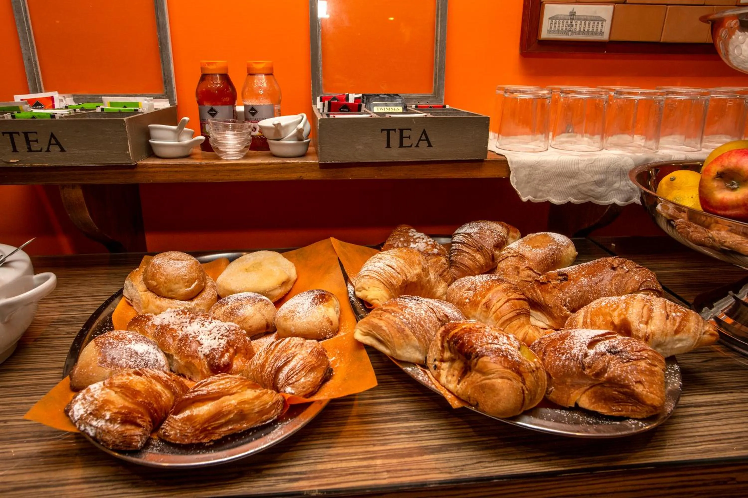 Food in Hotel Neapolis