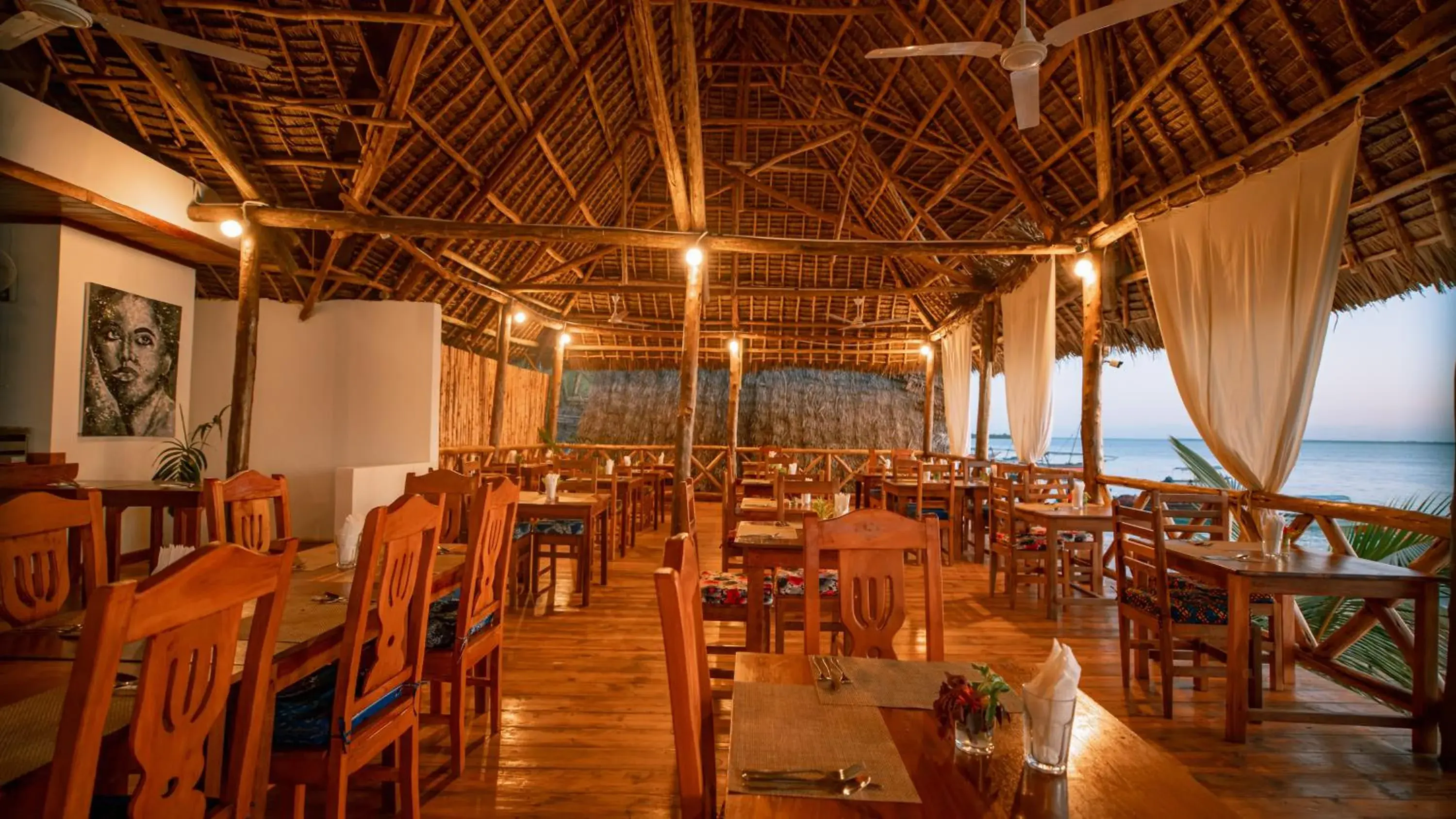 Restaurant/places to eat in Sansi Kendwa Beach Resort Restaurant/places to eat in Sansi Kendwa Beach Resort