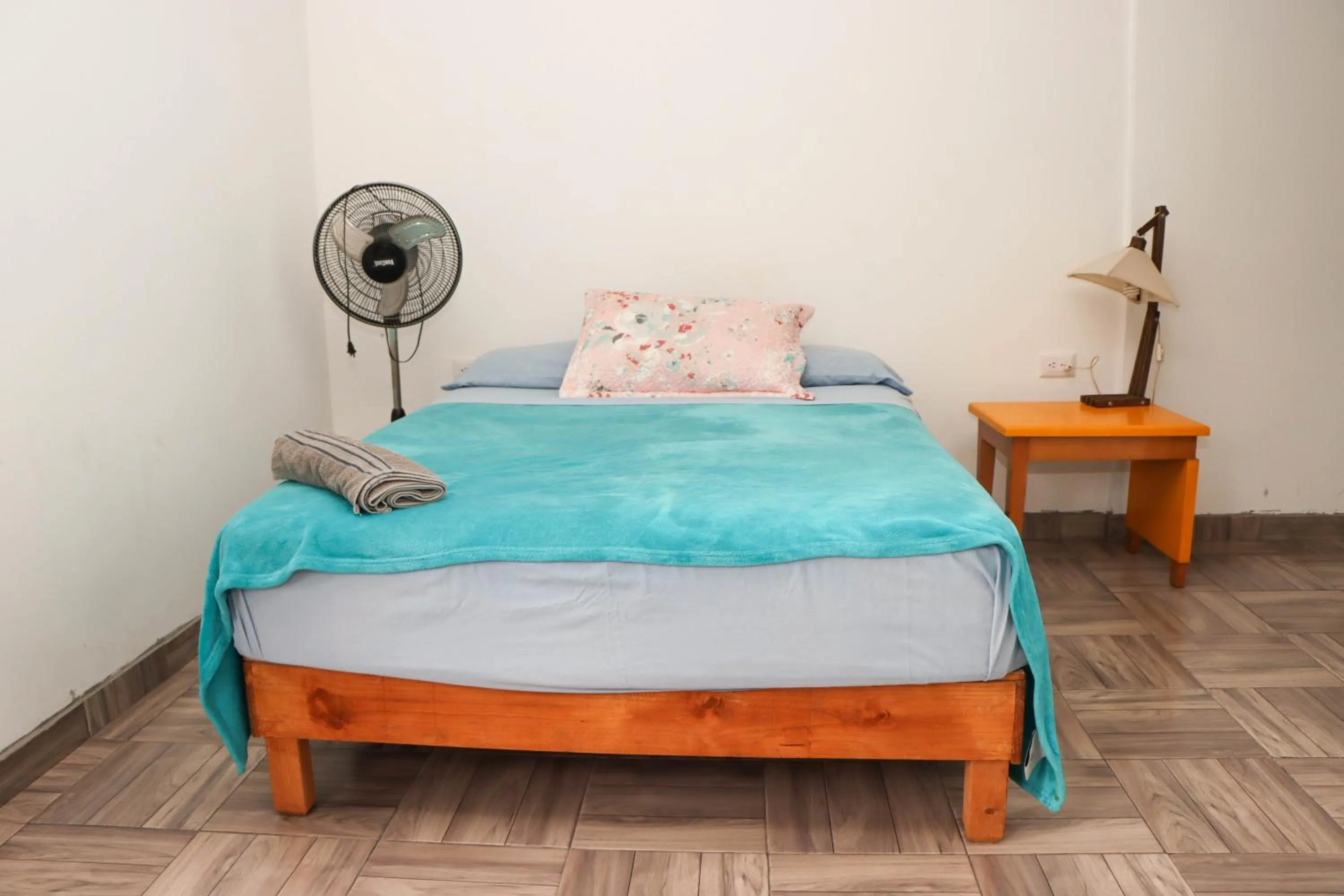 Bedroom, Bed in Catre de mi corazón